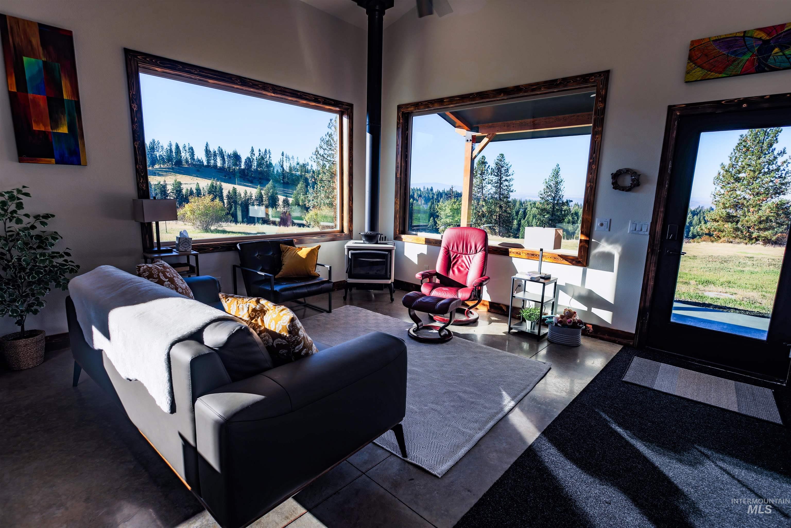 239 Small Canyon Road Property Photo 8