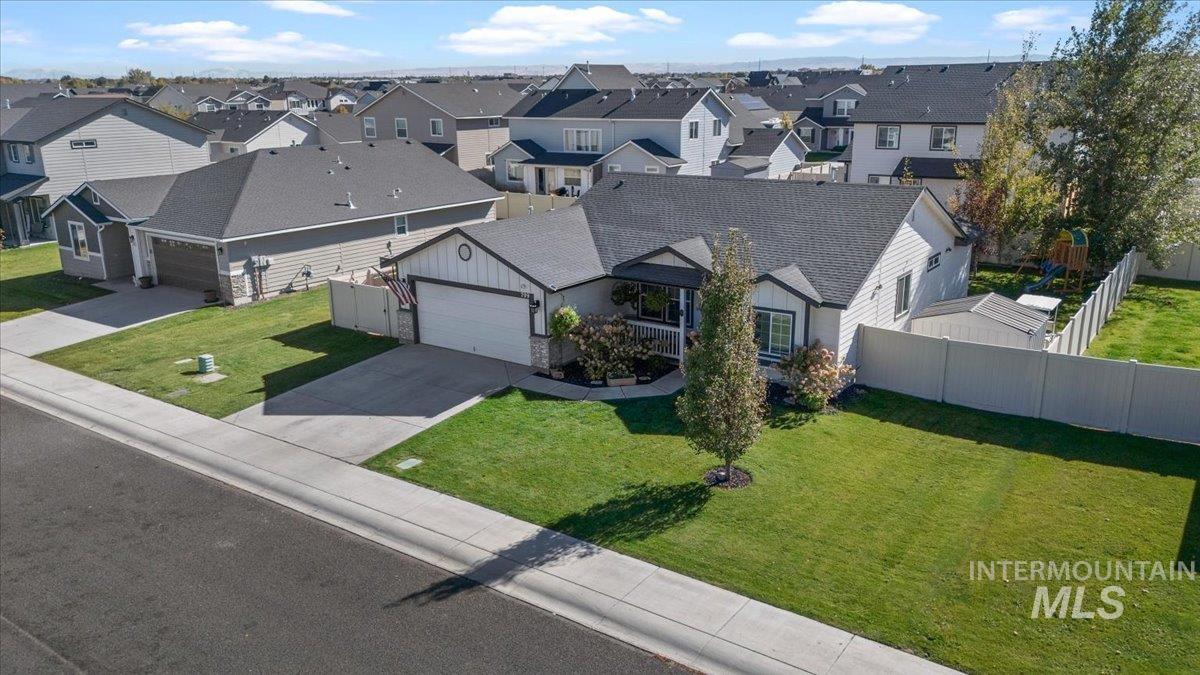 799 Pronghorn Dr. Property Photo 4