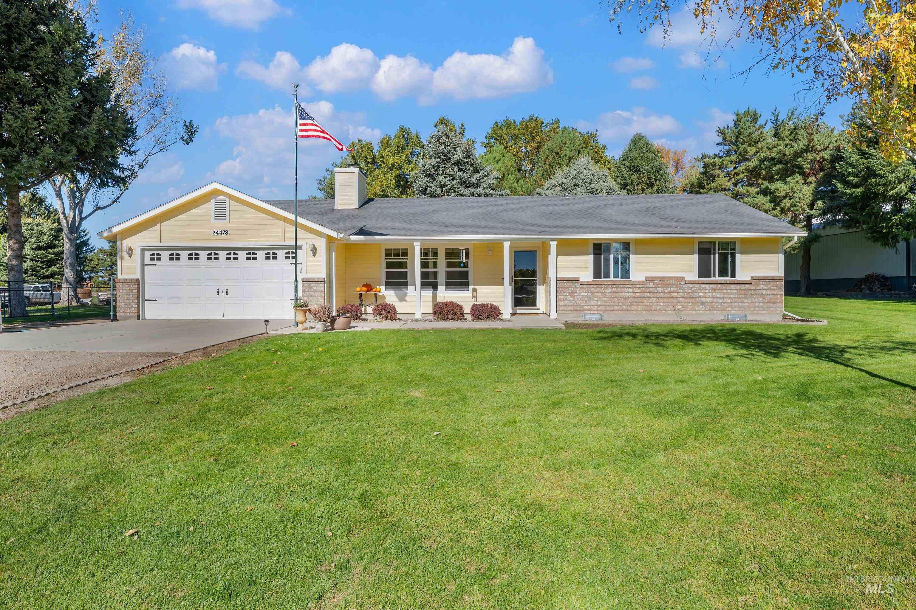 24478 Sweetwater Rd. Property Photo 2