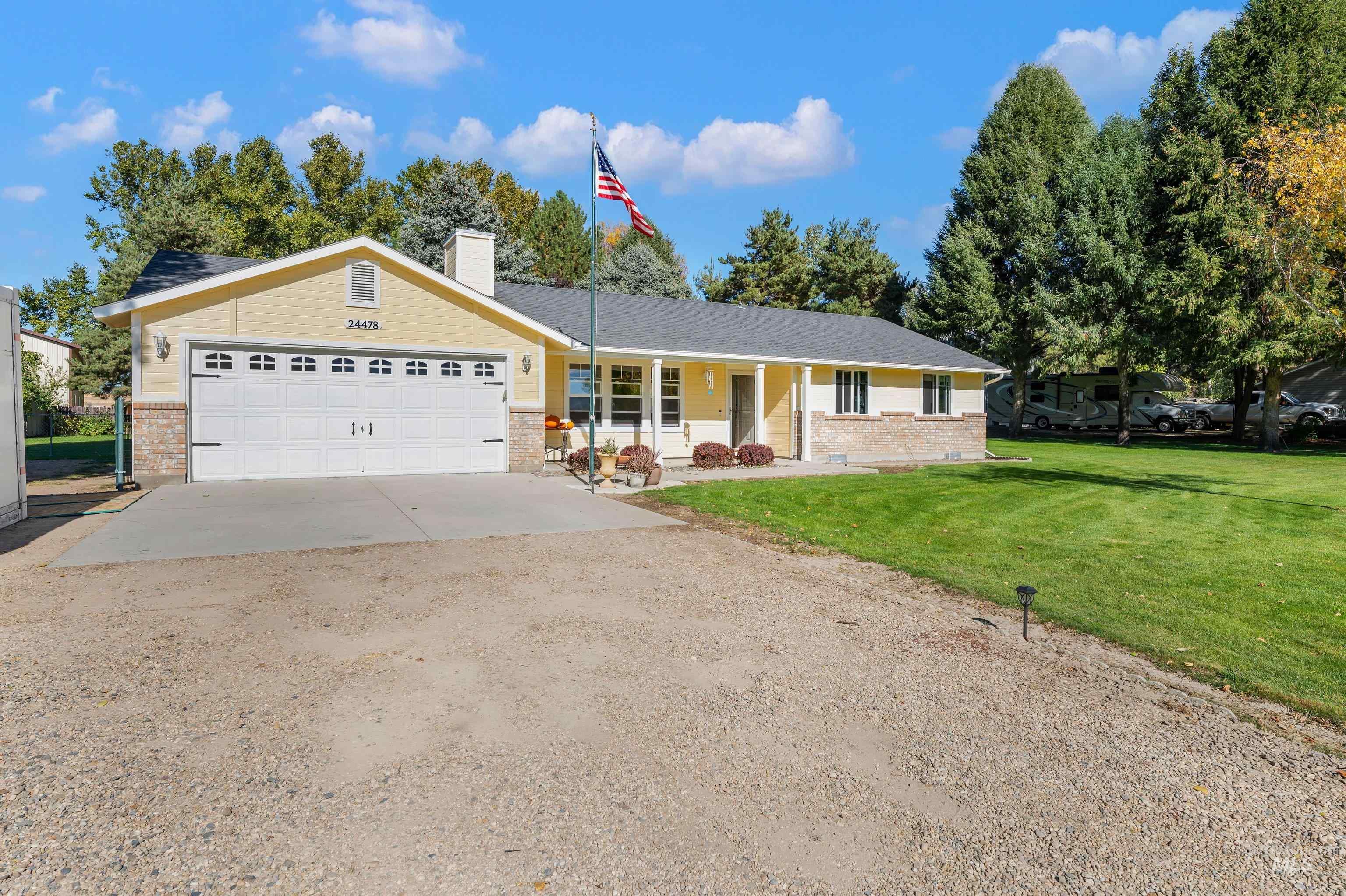24478 Sweetwater Rd. Property Photo 5