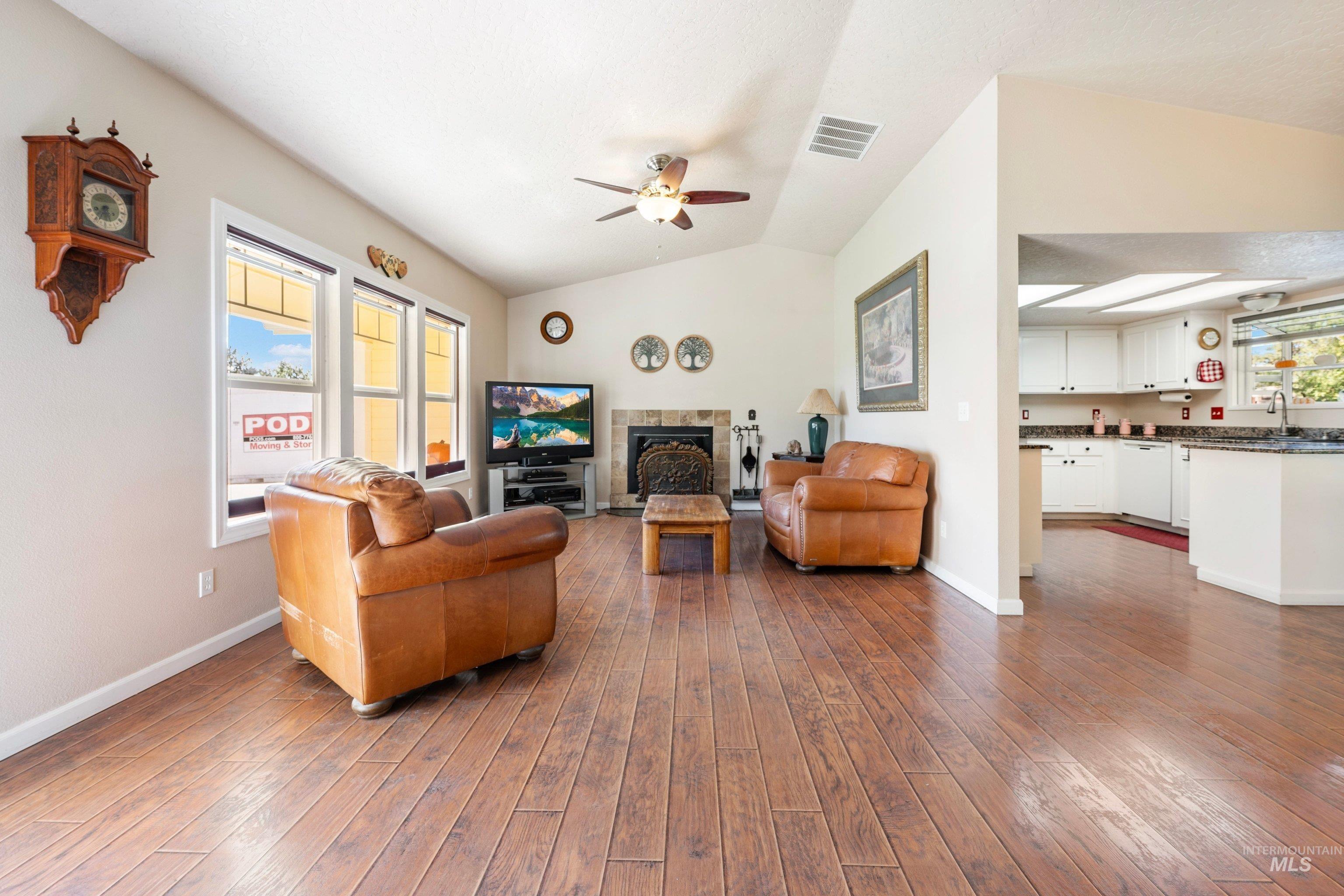 24478 Sweetwater Rd. Property Photo 12