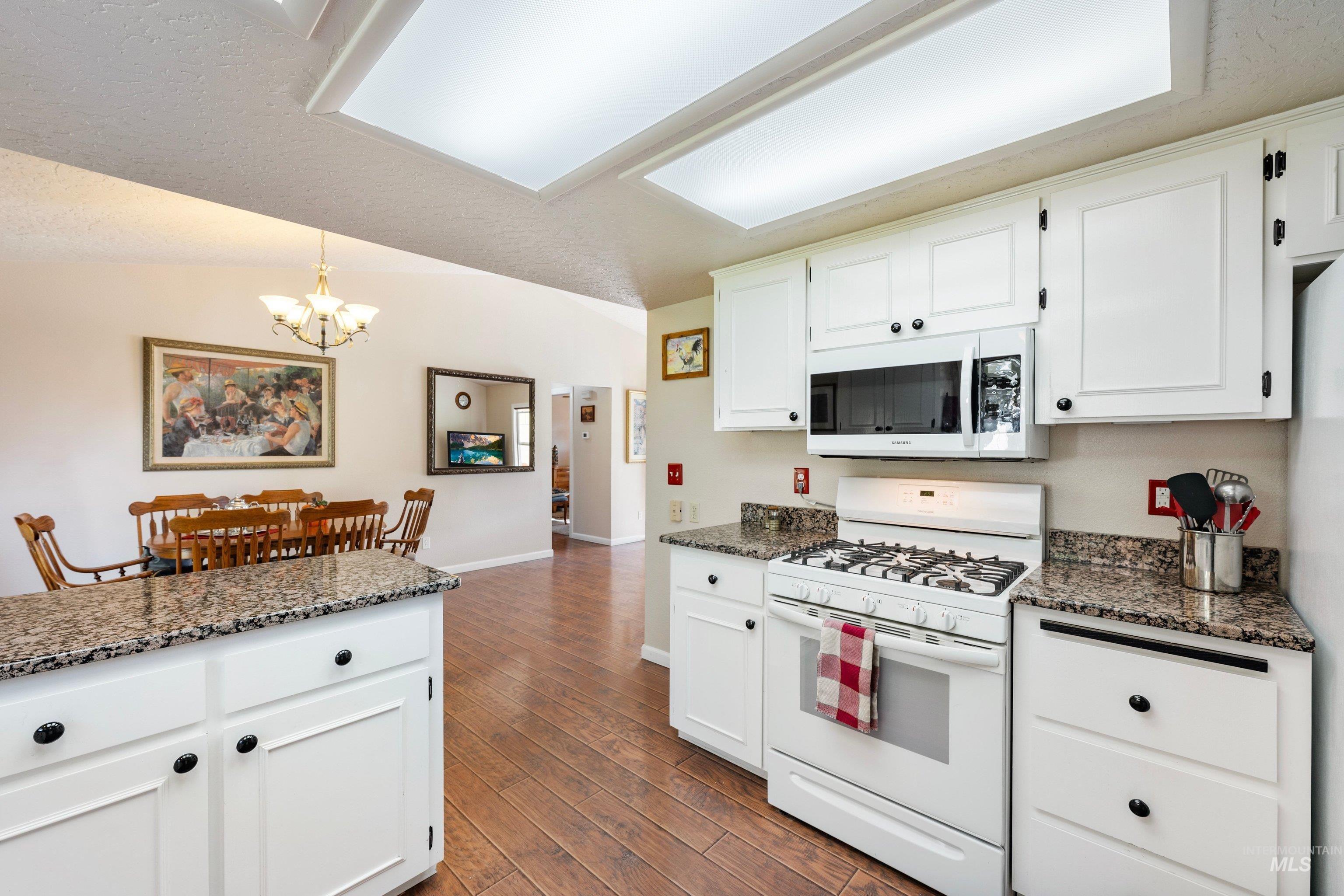 24478 Sweetwater Rd. Property Photo 20