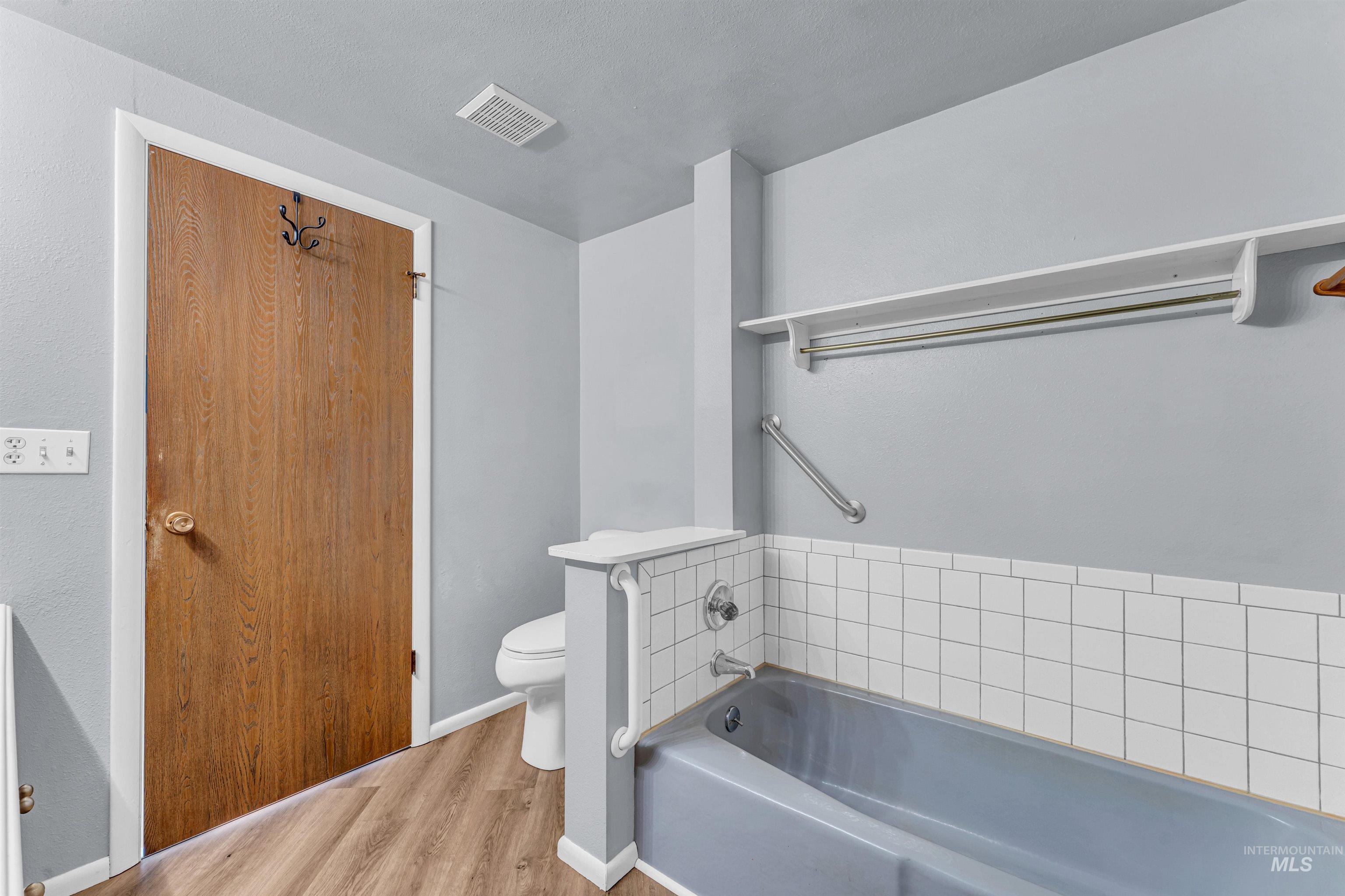 651 Calico Property Photo 14