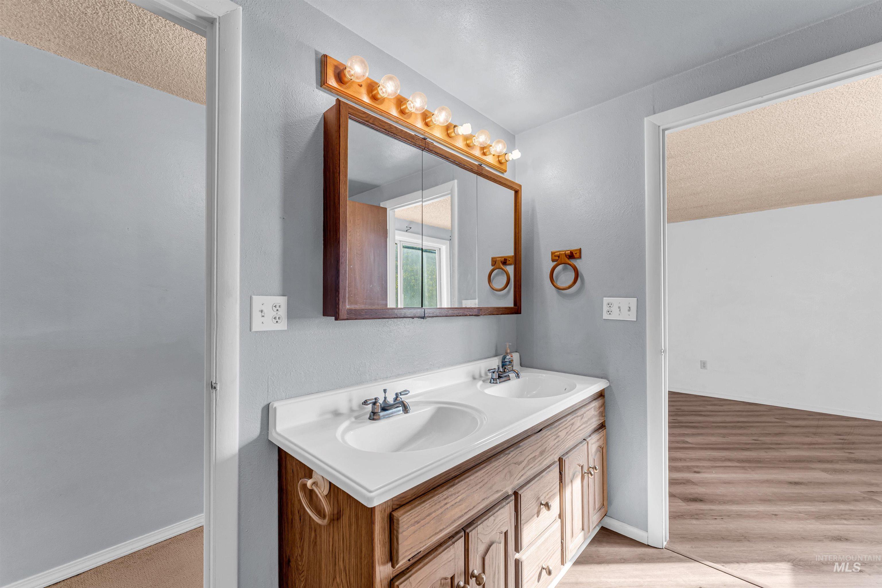 651 Calico Property Photo 15