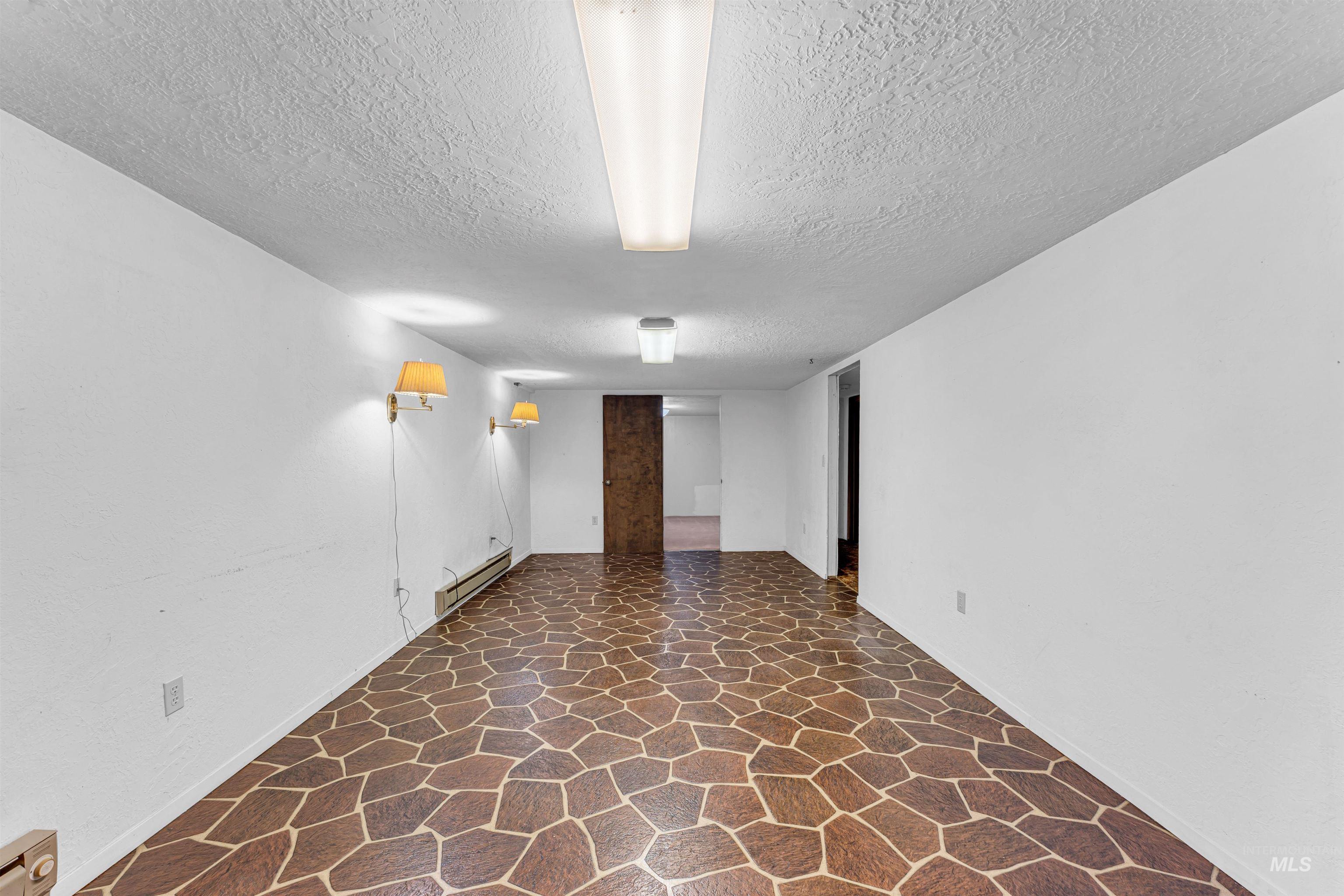651 Calico Property Photo 29