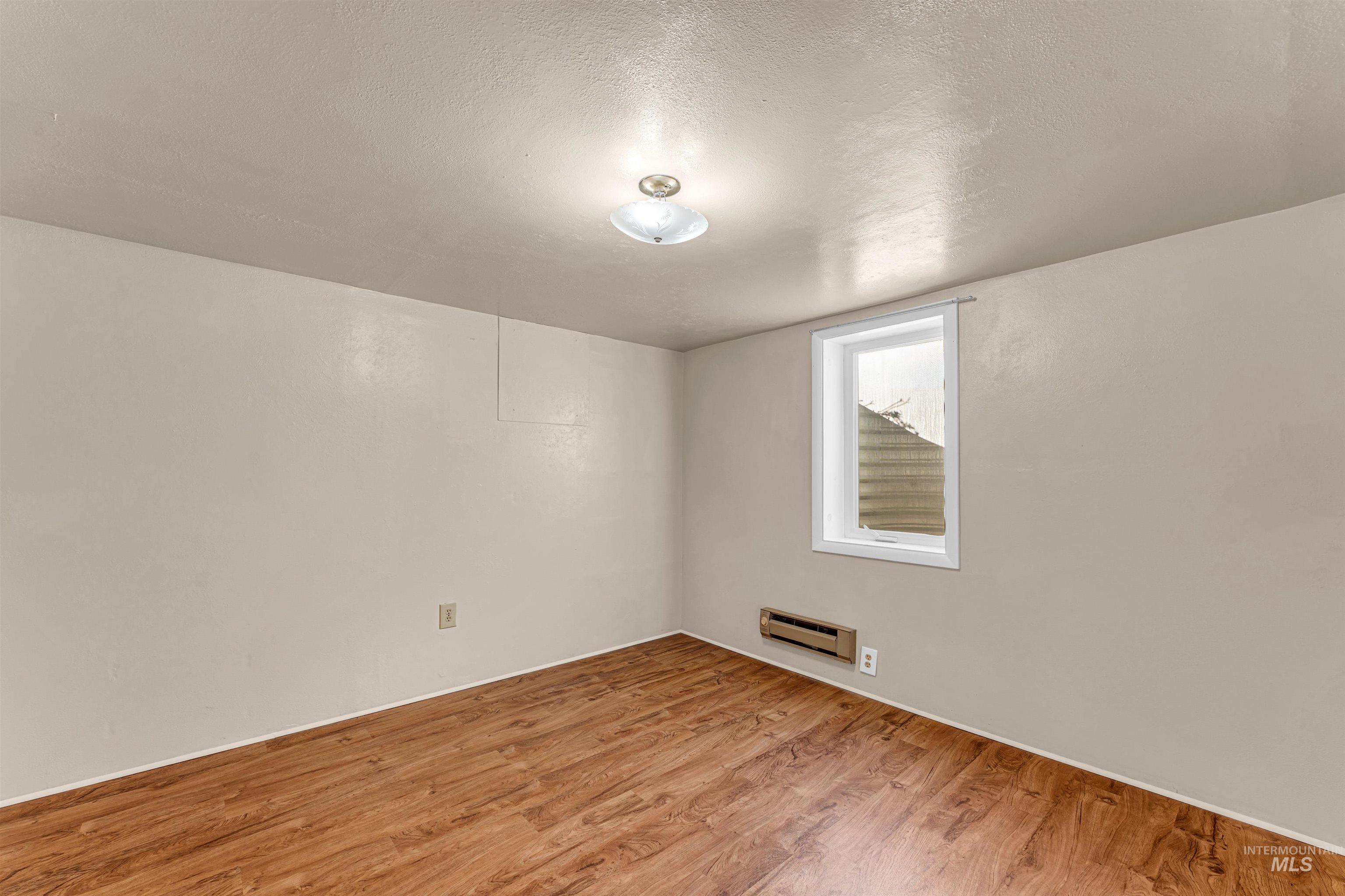 651 Calico Property Photo 32