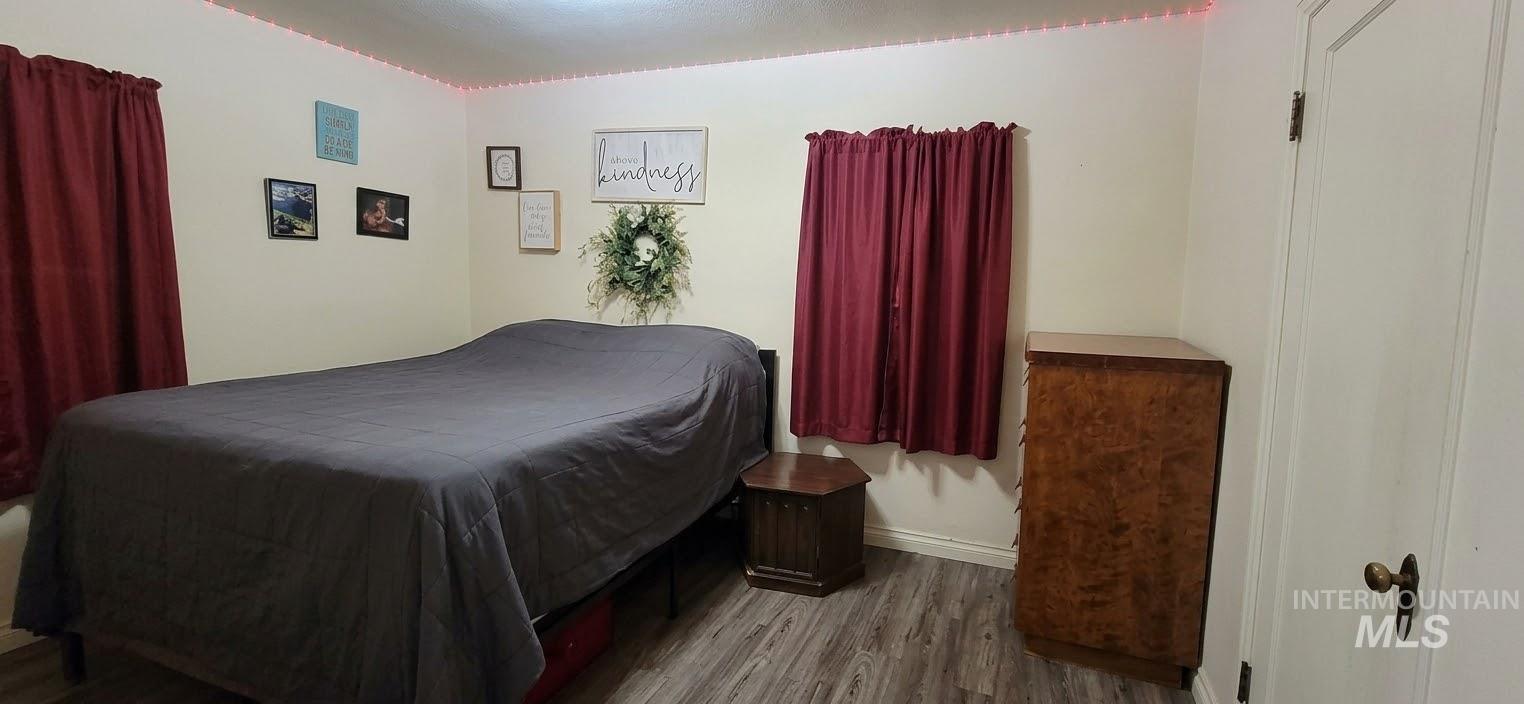 1618 13th Property Photo 11