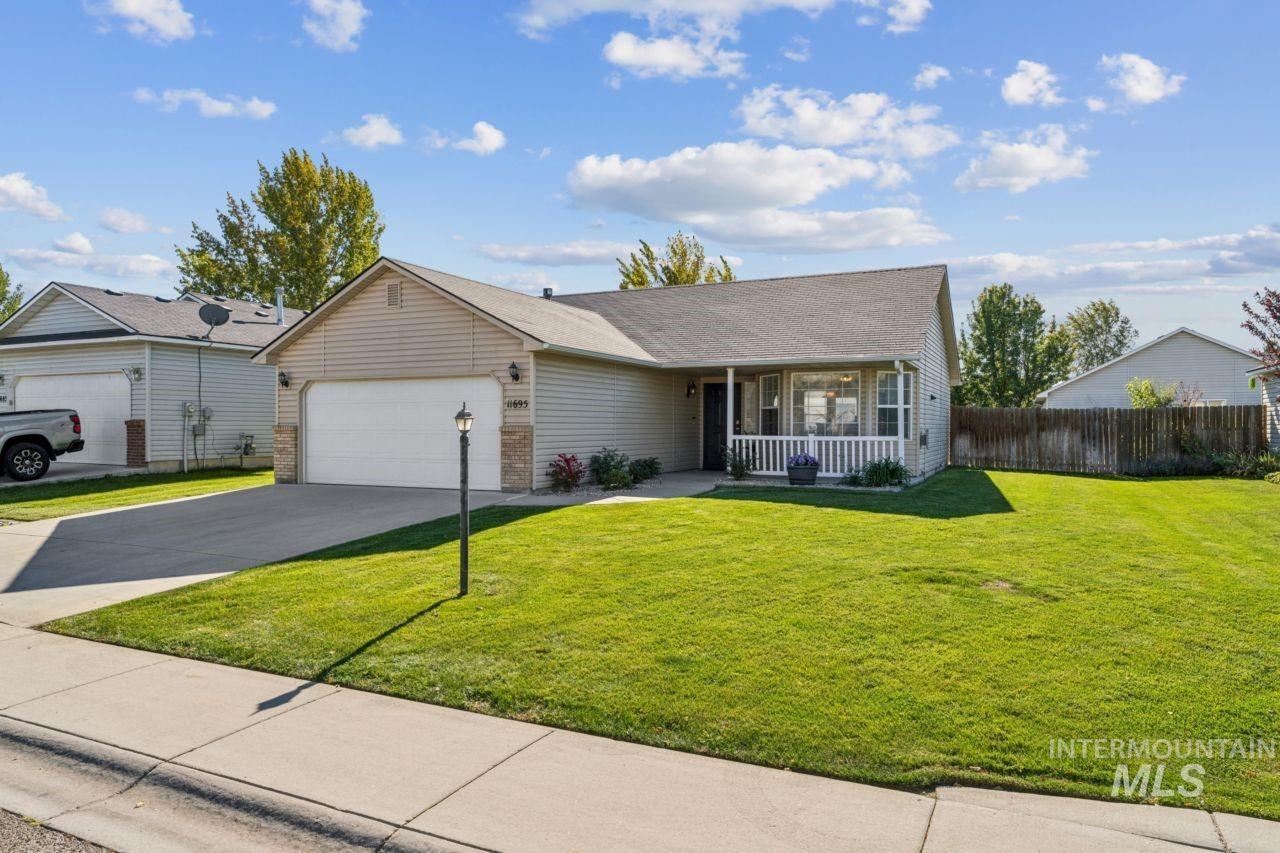 11695 W Huckleberry Dr Property Photo 2