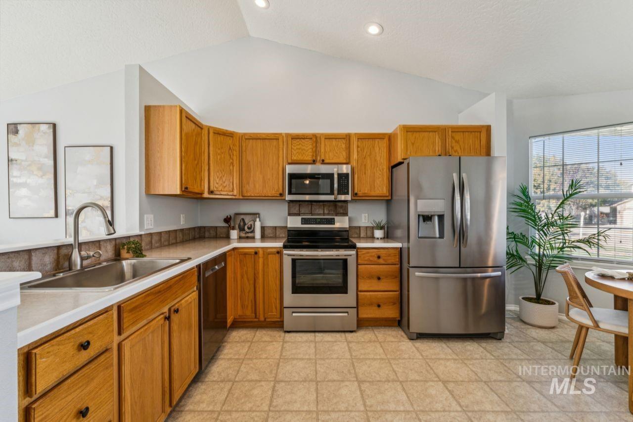 11695 W Huckleberry Dr Property Photo 11