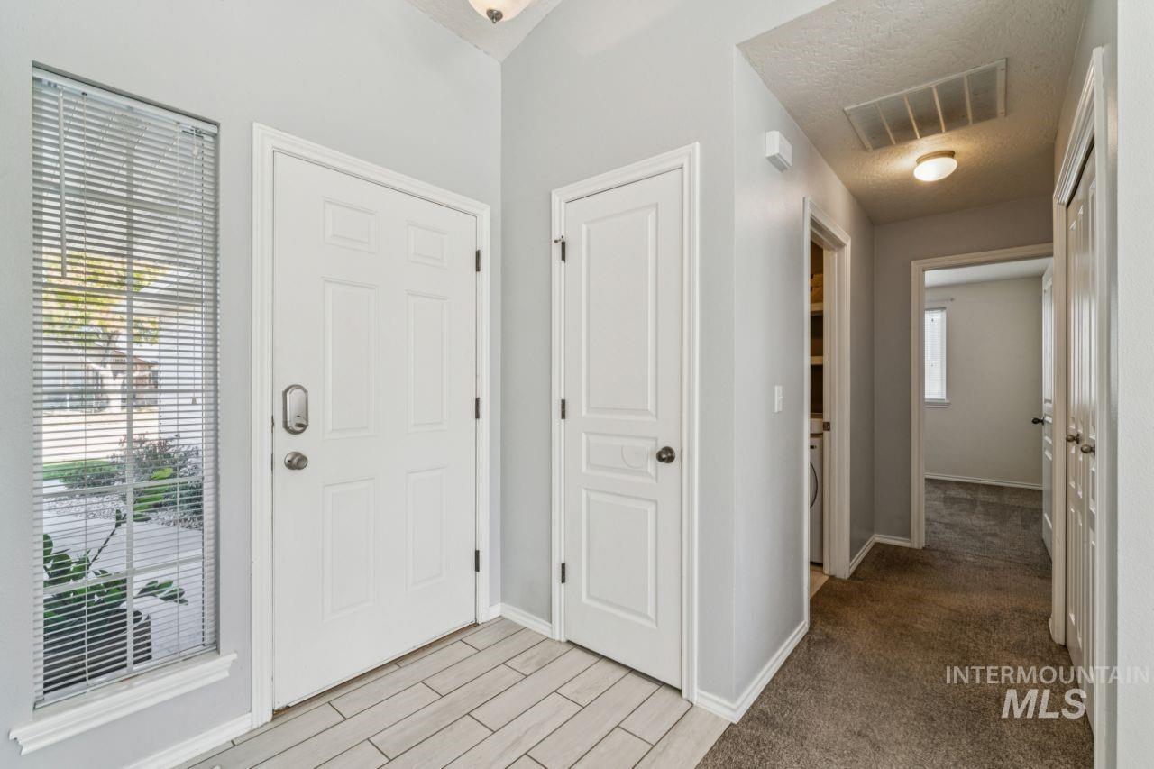 11695 W Huckleberry Dr Property Photo 18