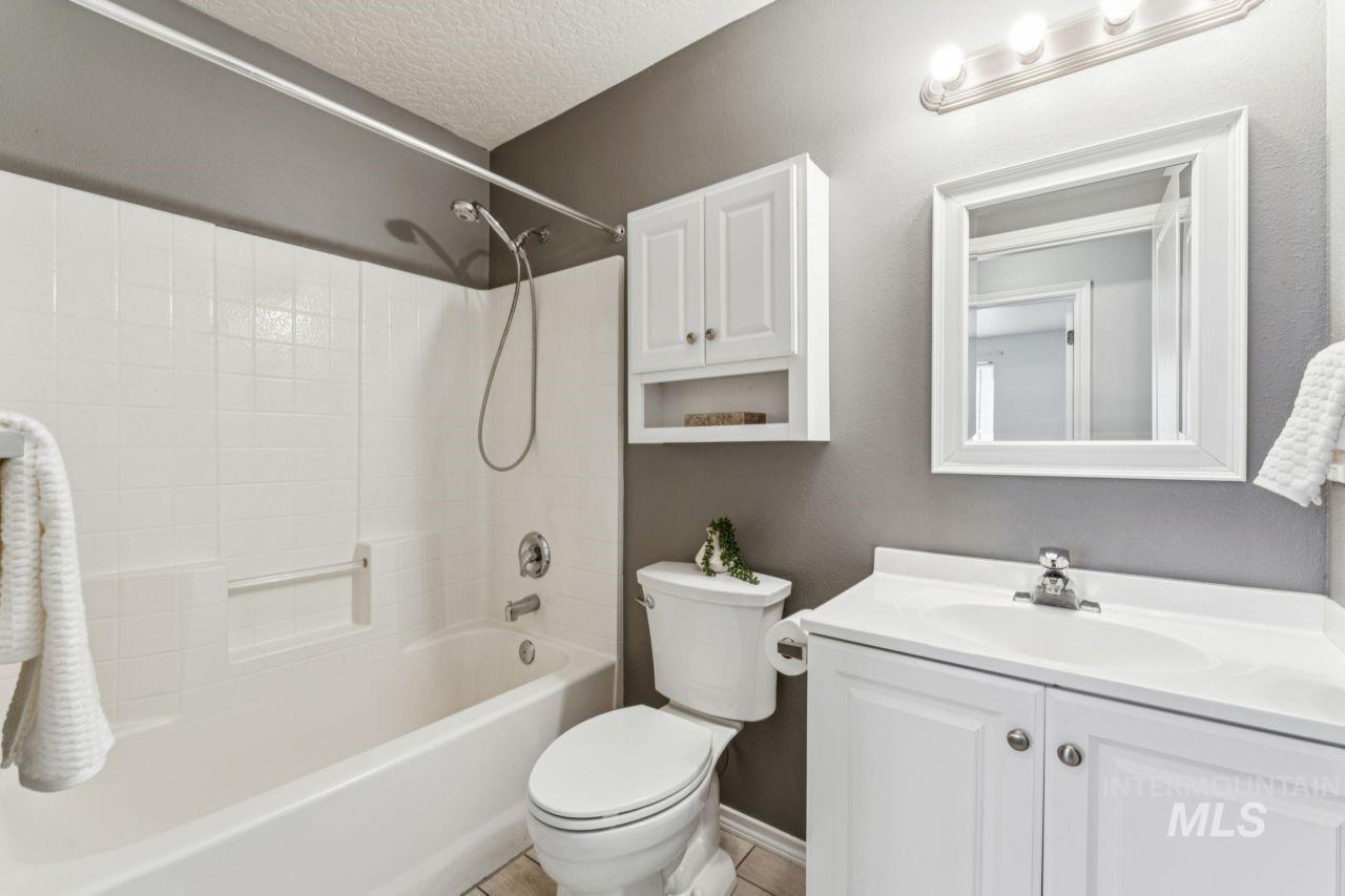 11695 W Huckleberry Dr Property Photo 25
