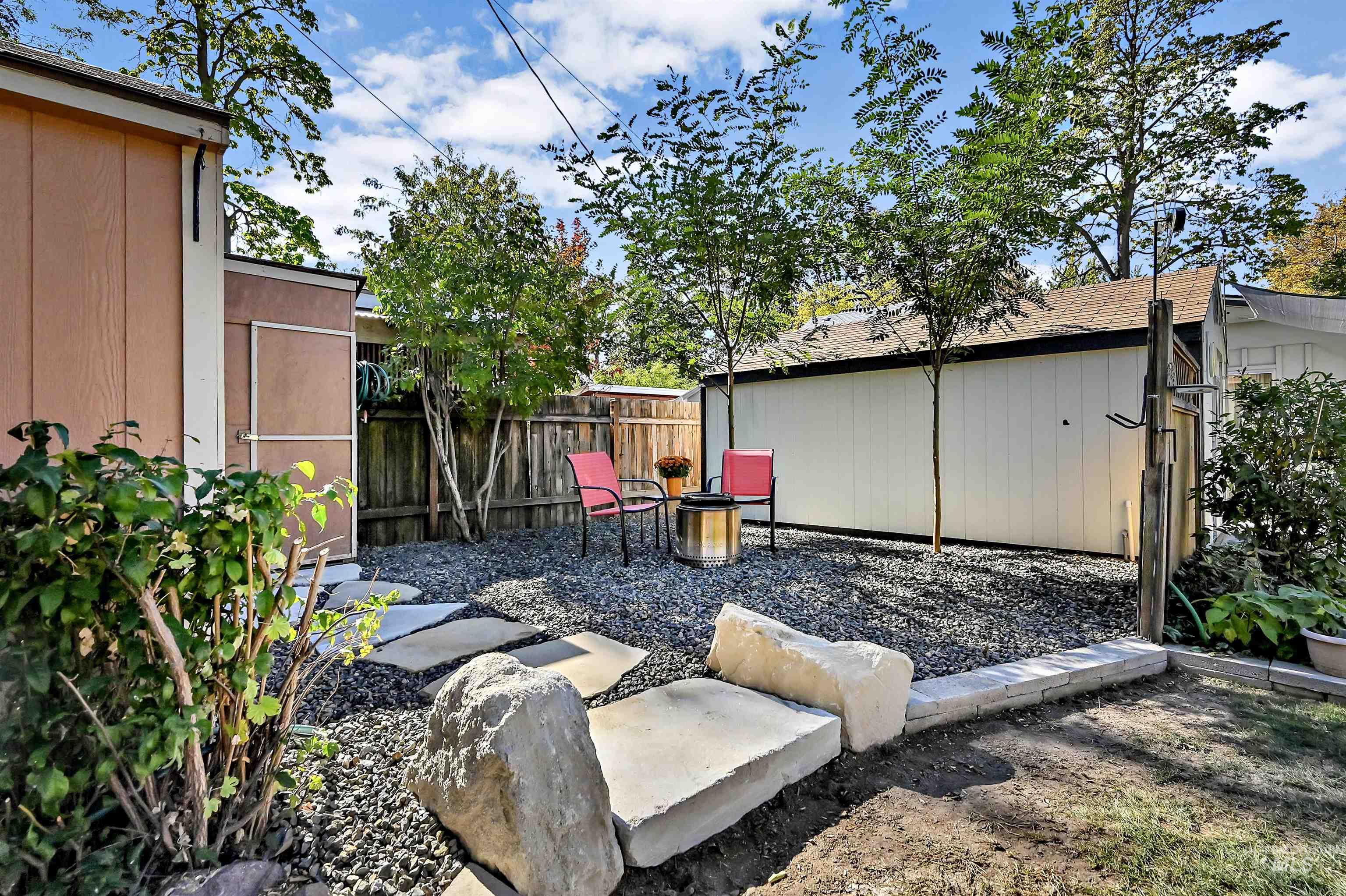 2206 S Manitou Ave Property Photo 23