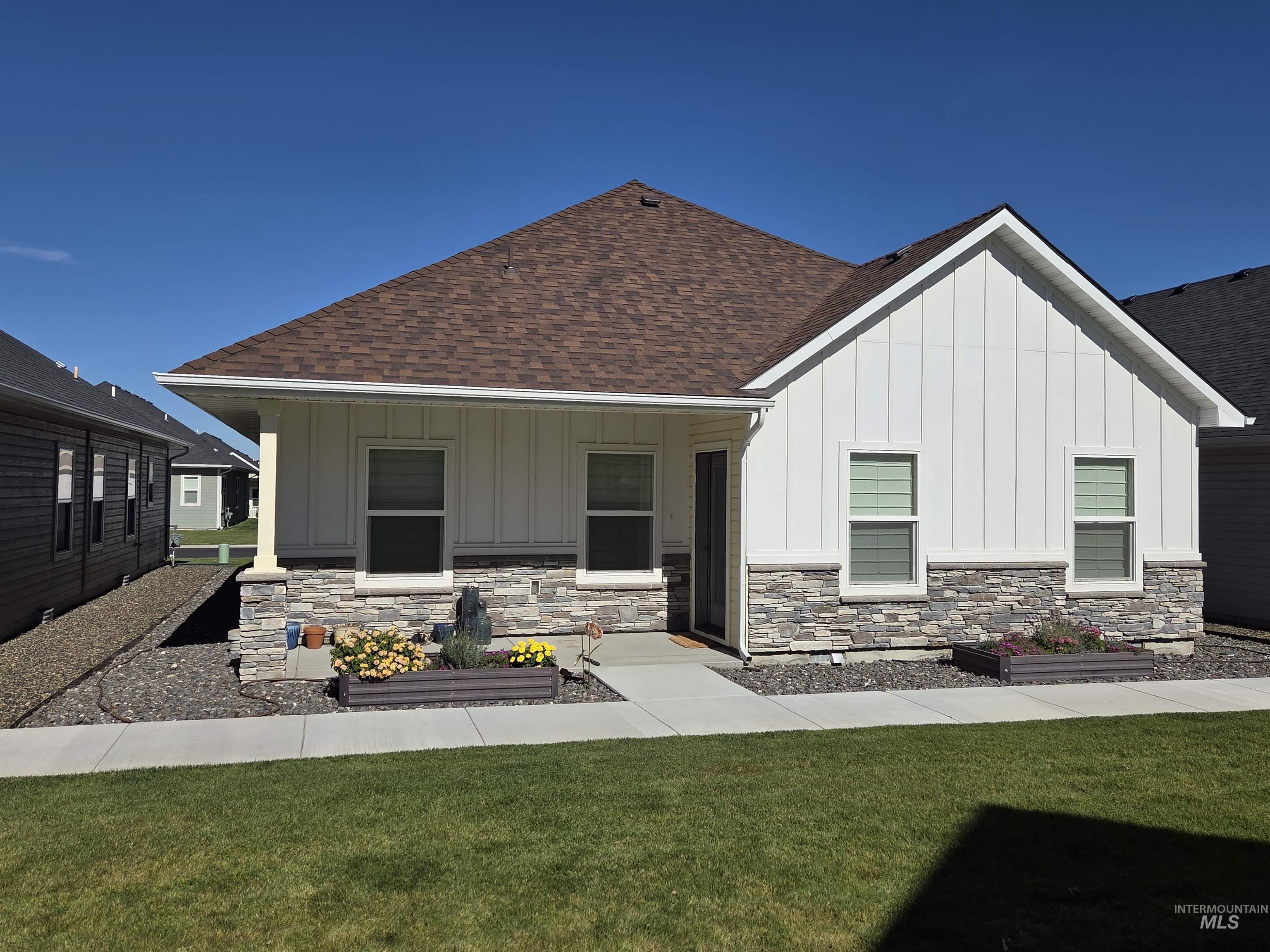 1081 Cottage Property Photo 6