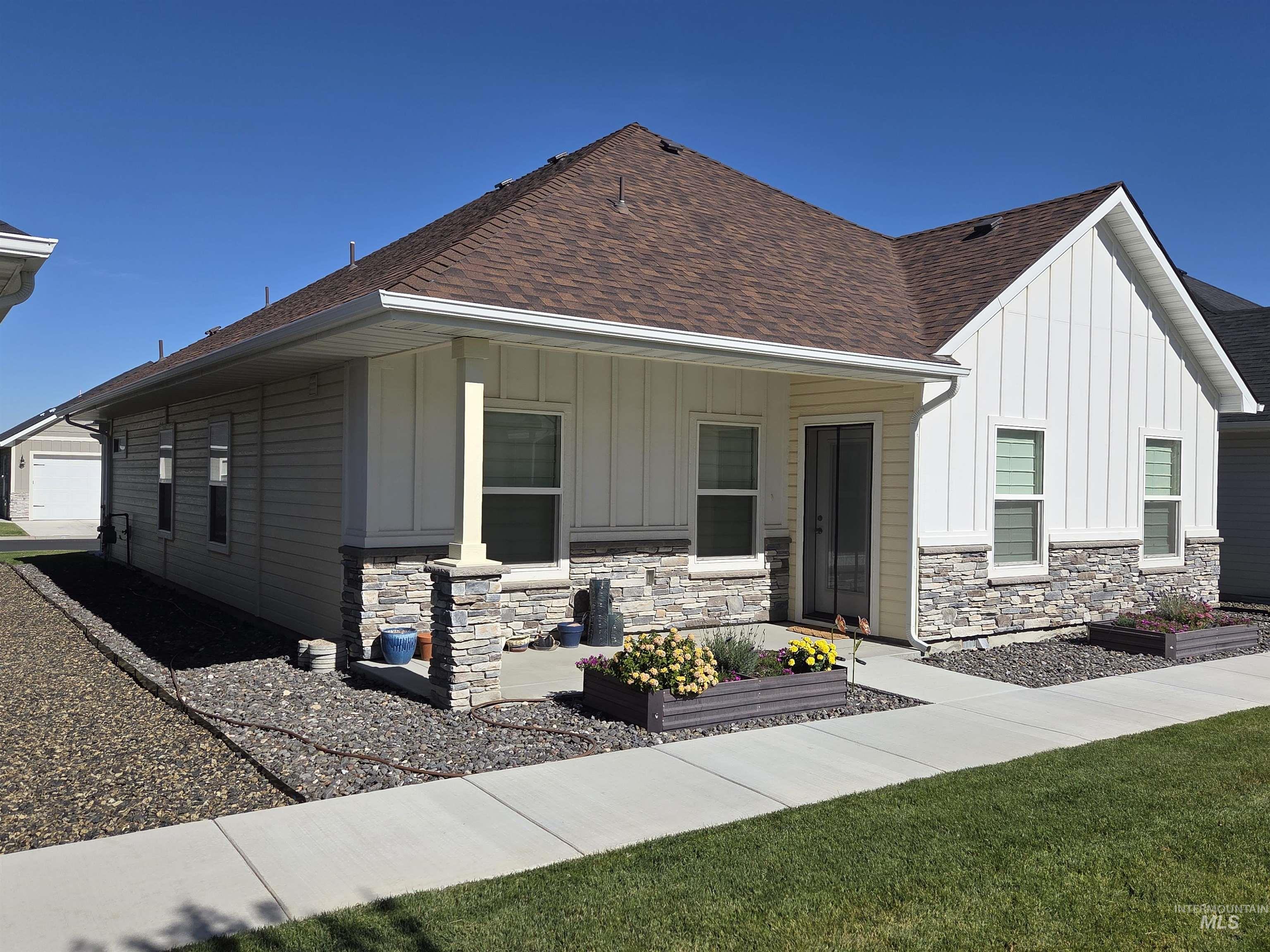 1081 Cottage Property Photo 7