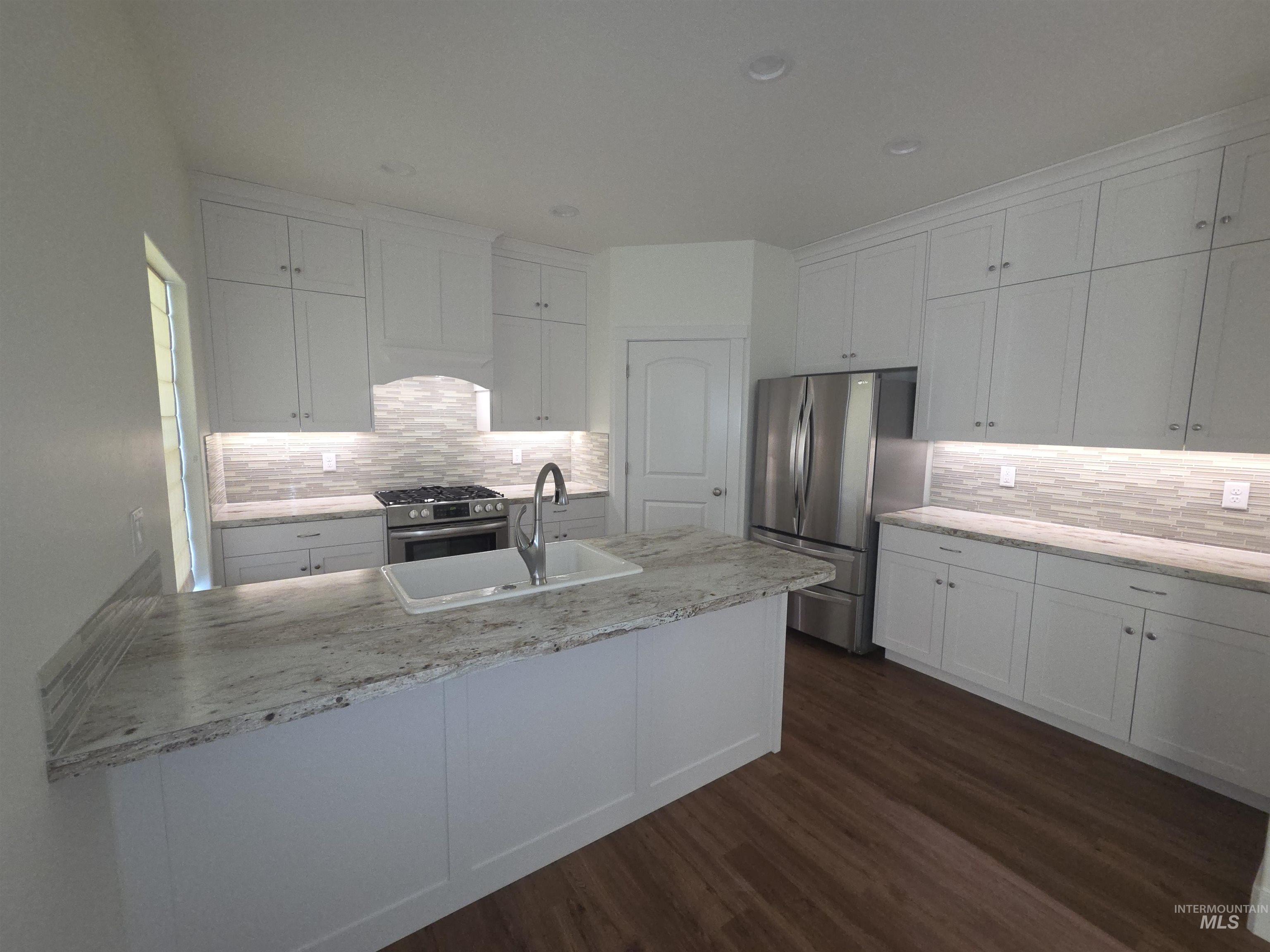 1081 Cottage Property Photo 33