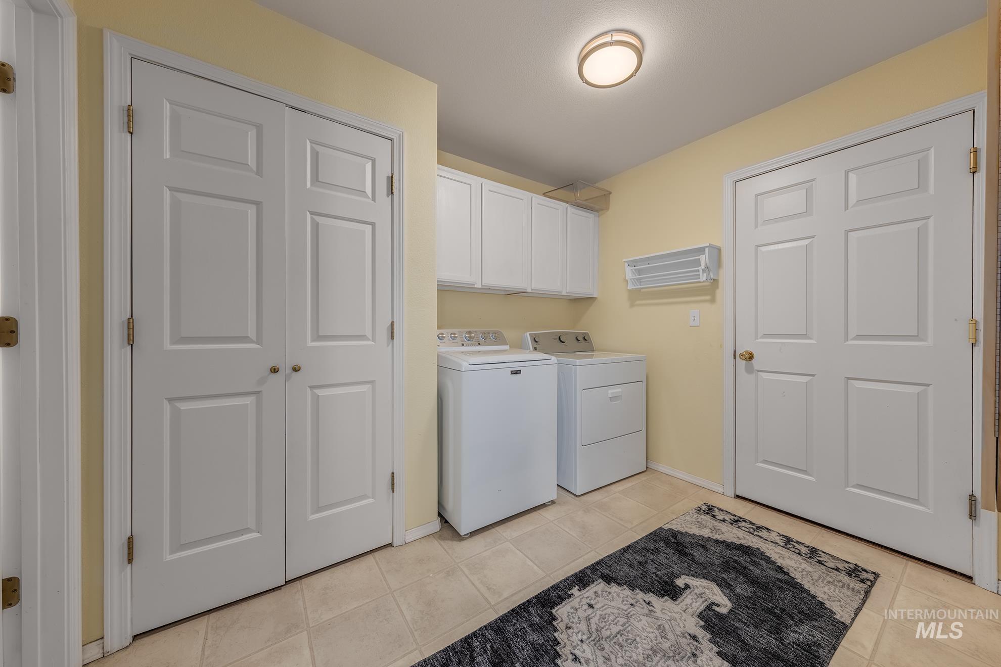 2061 Shelley Dr. Property Photo 14