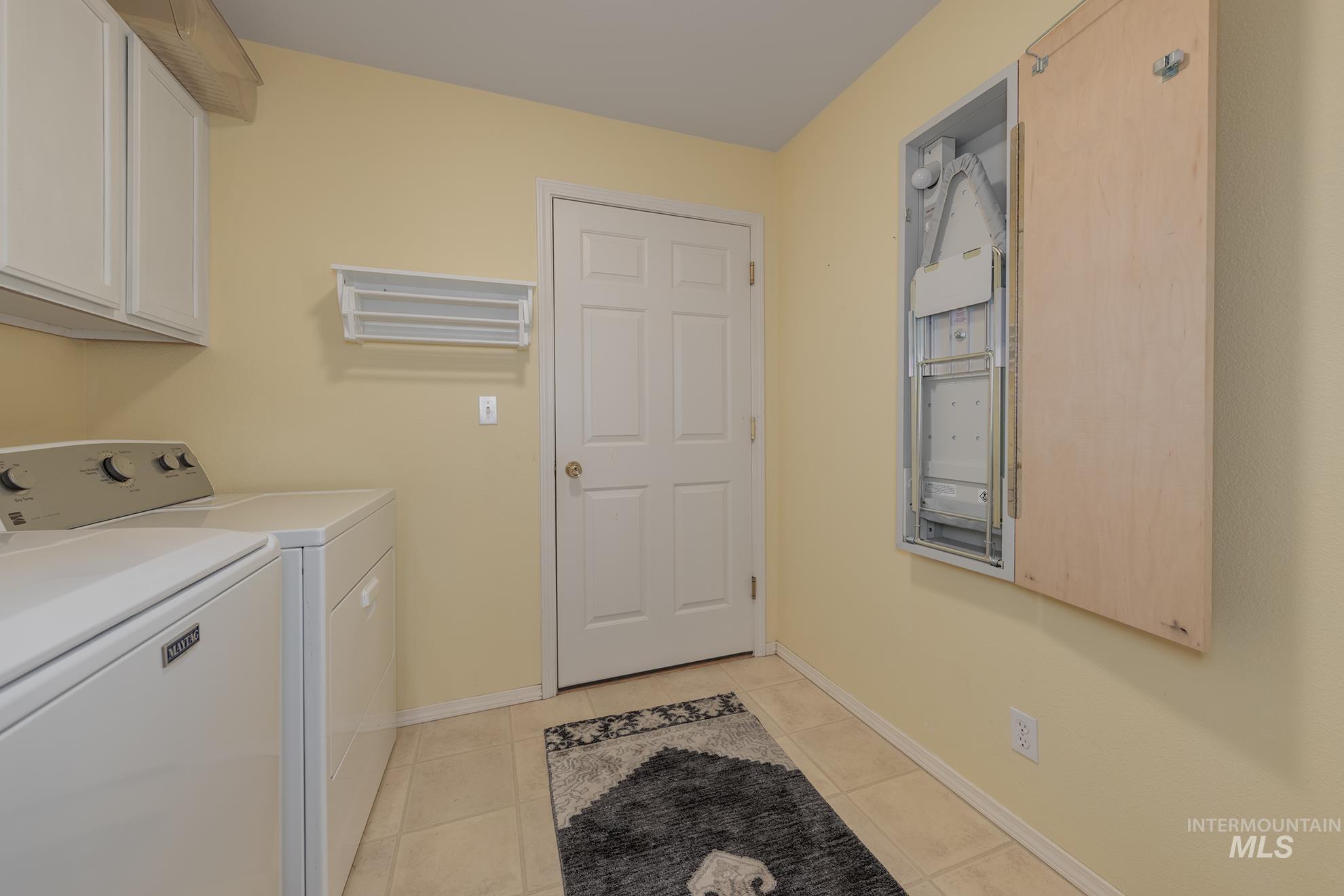 2061 Shelley Dr. Property Photo 16