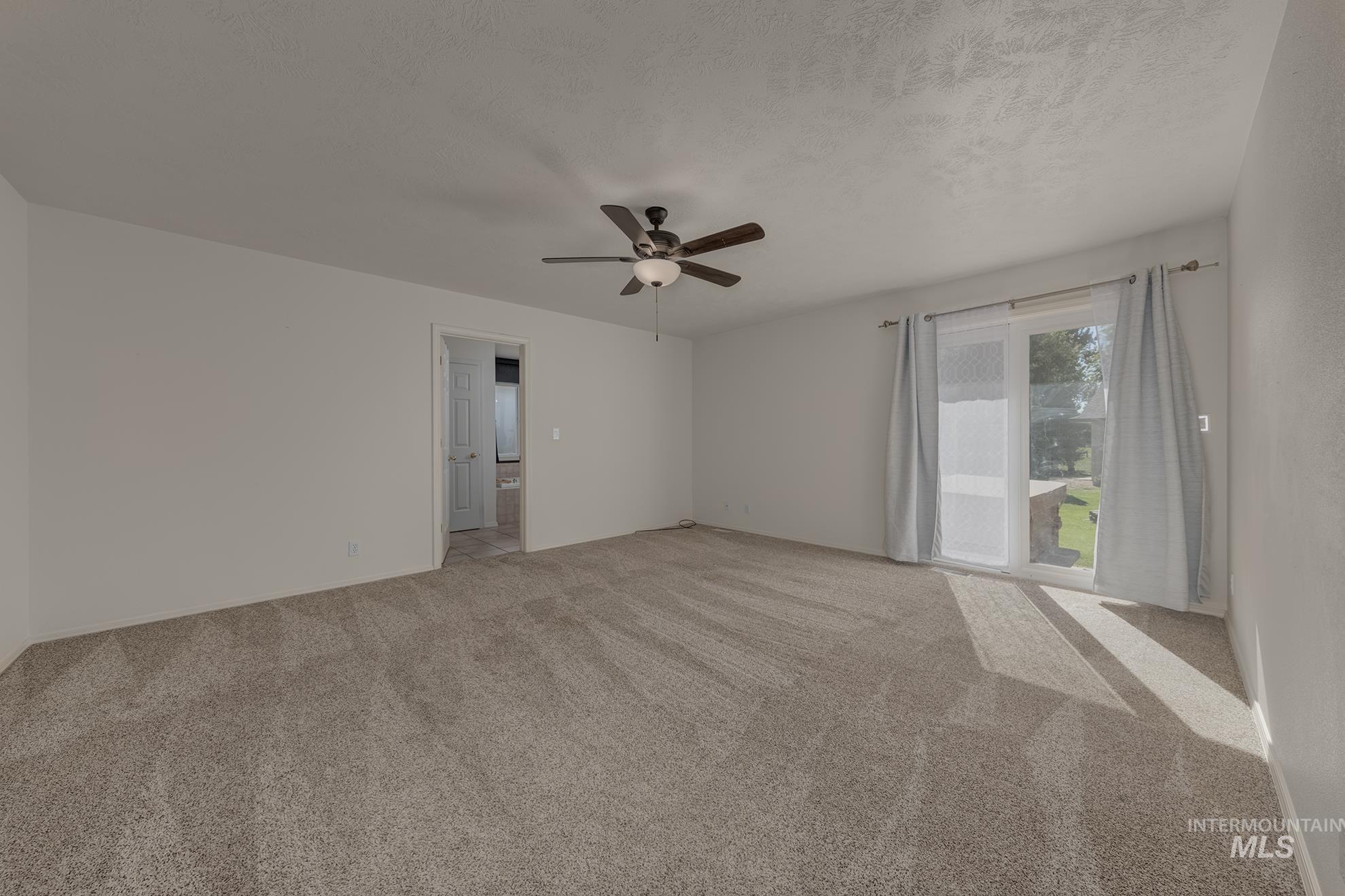 2061 Shelley Dr. Property Photo 17