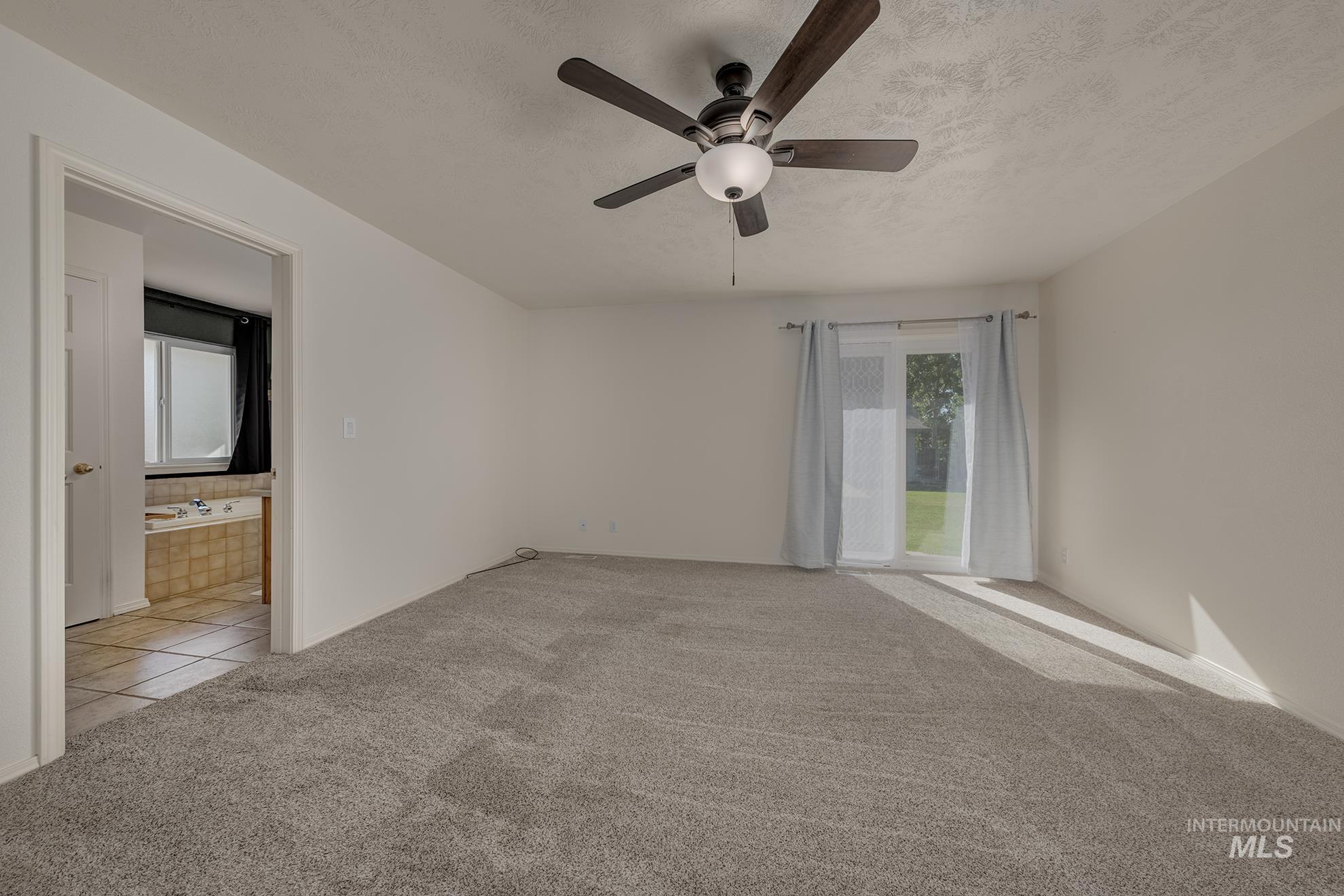 2061 Shelley Dr. Property Photo 18