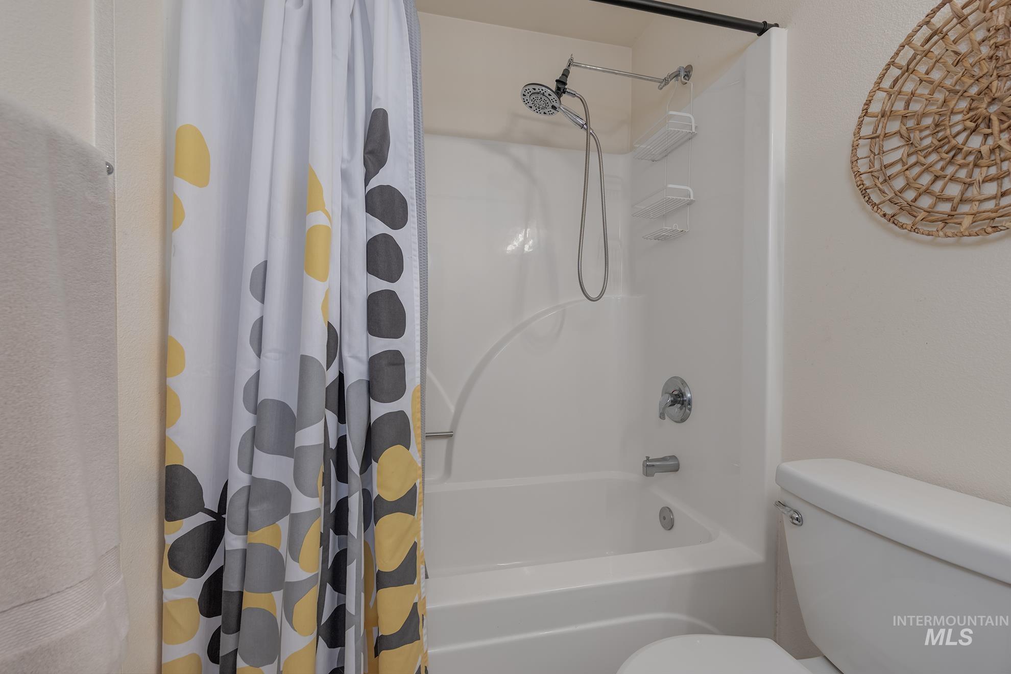 2061 Shelley Dr. Property Photo 27