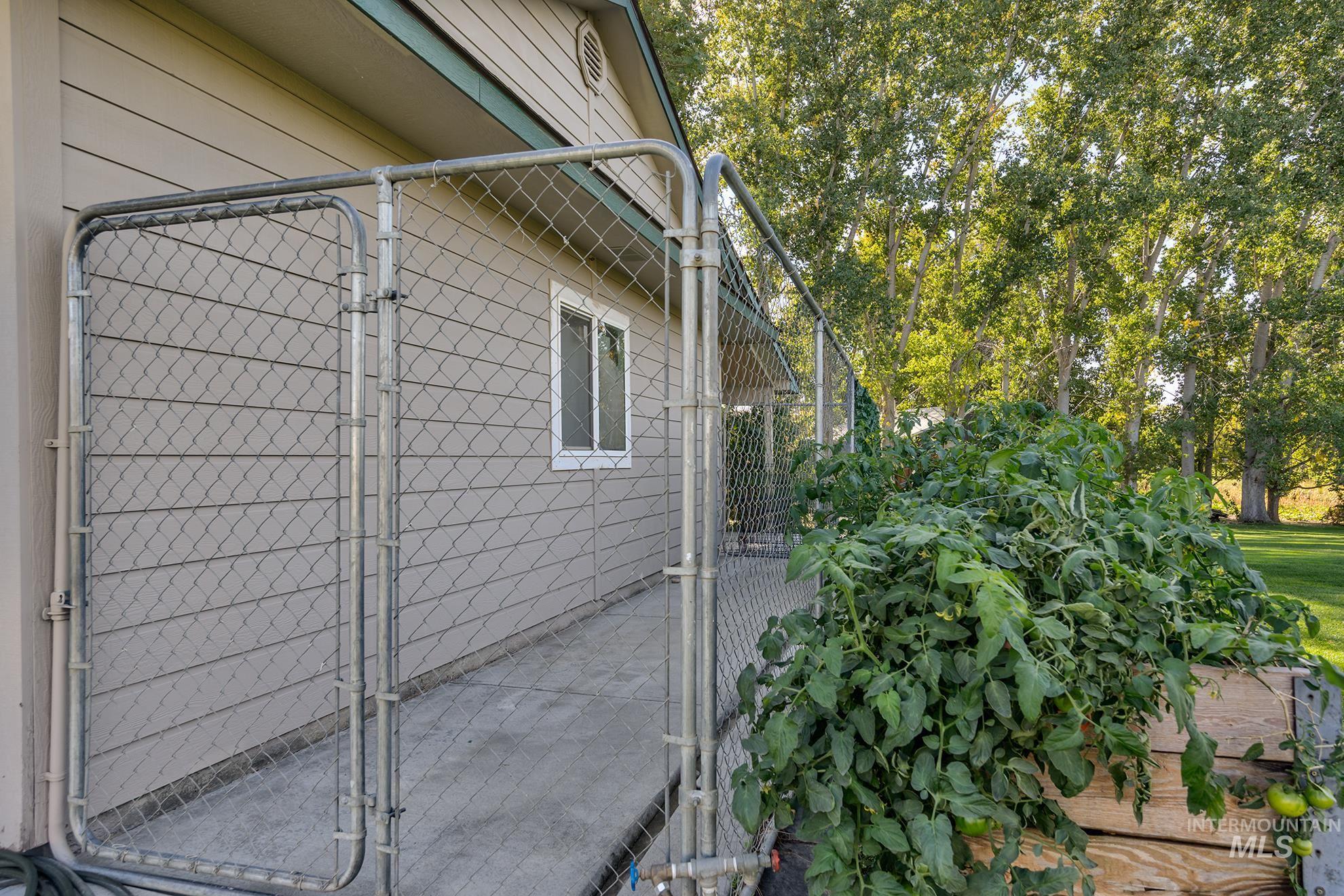 2061 Shelley Dr. Property Photo 36