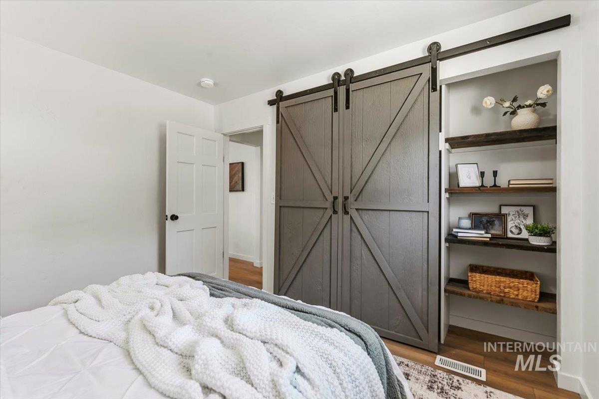 4111 N Christine St. Property Photo 4