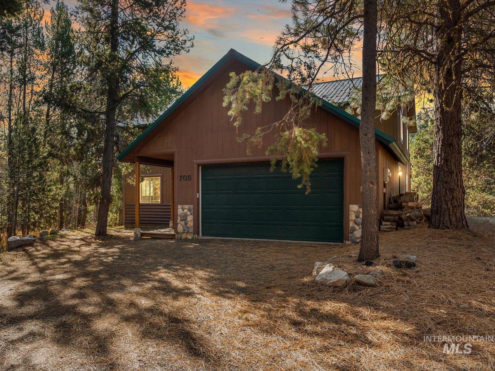 705 Chad Drive Property Photo 4