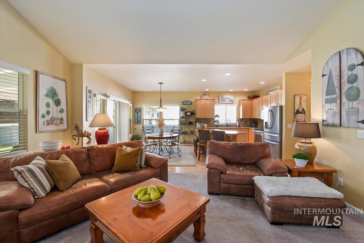 2899 N Silverleaf Way Property Photo 28
