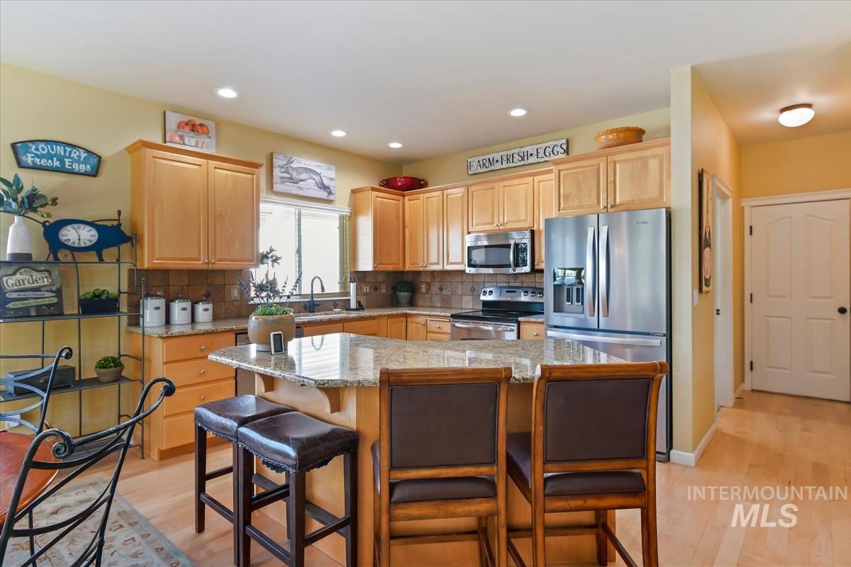 2899 N Silverleaf Way Property Photo 38