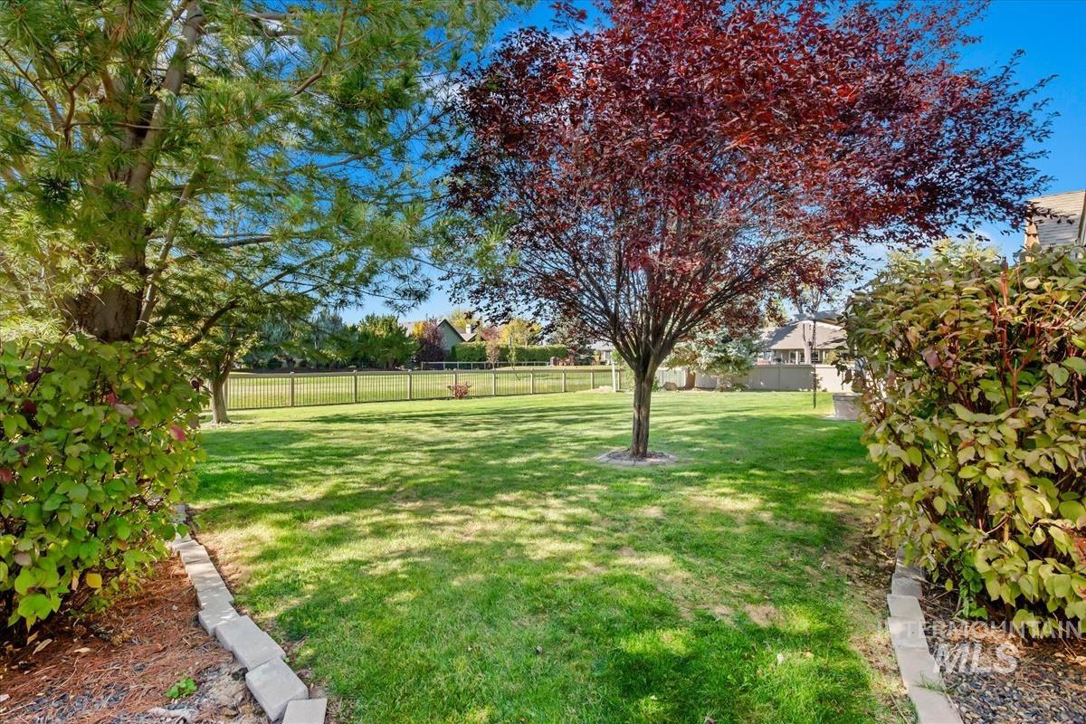 2899 N Silverleaf Way Property Photo 46