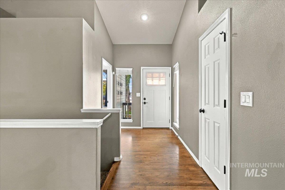 4664 N Syracuse Pl Property Photo 2