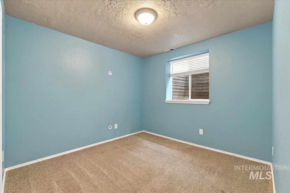 4664 N Syracuse Pl Property Photo 18