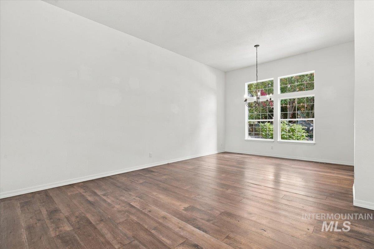 4928 N Lawsonia Property Photo 10