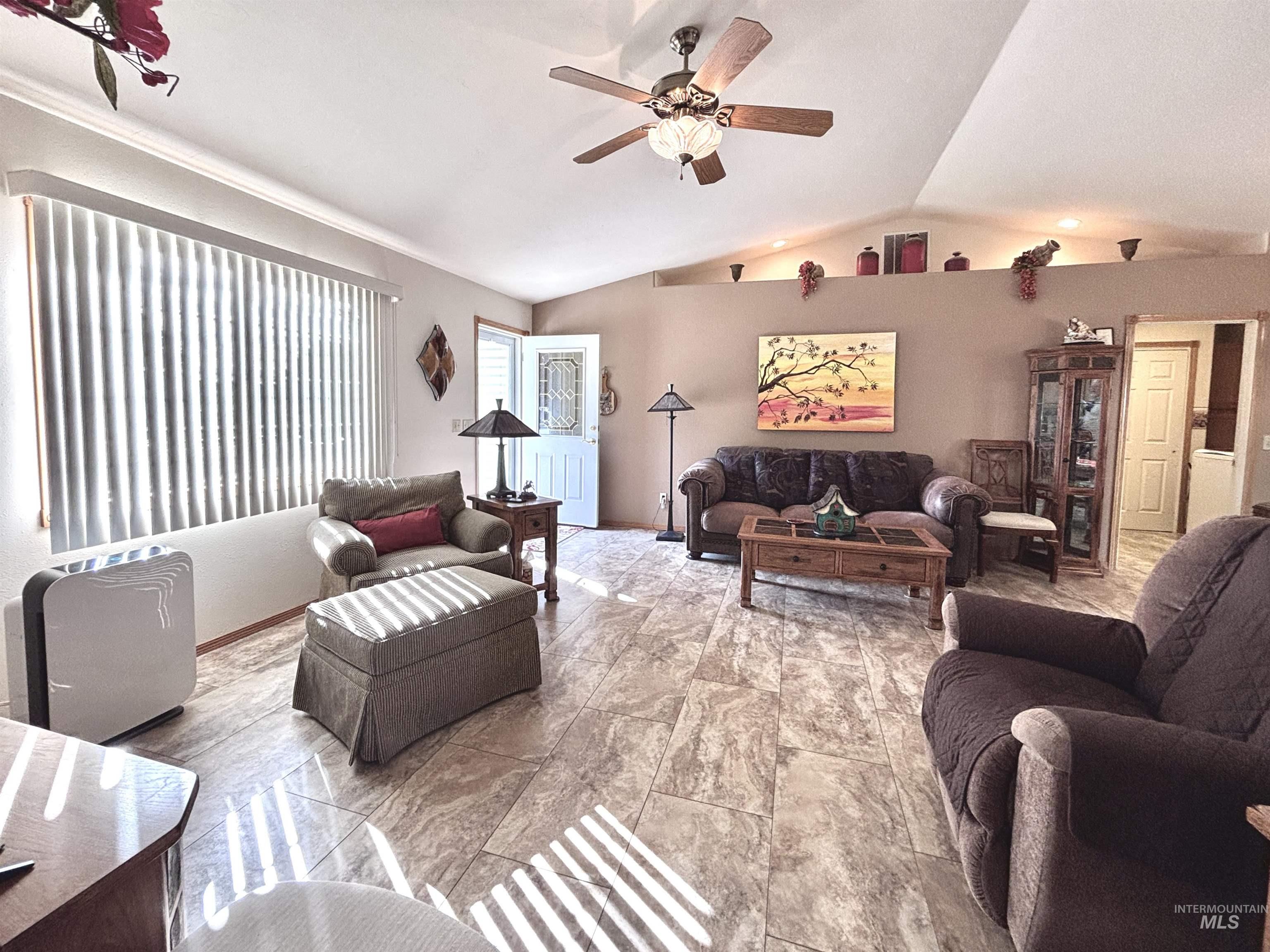2731 E Northview Drive Property Photo 15