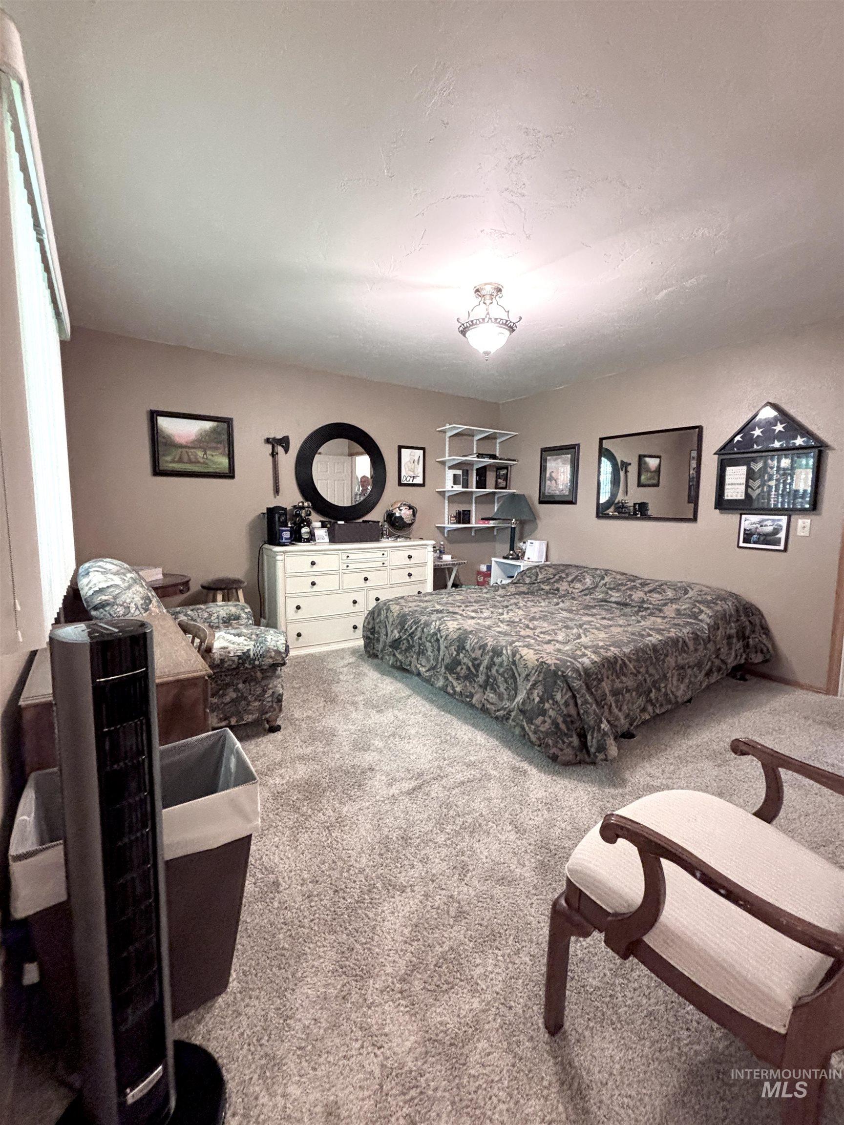 2731 E Northview Drive Property Photo 17
