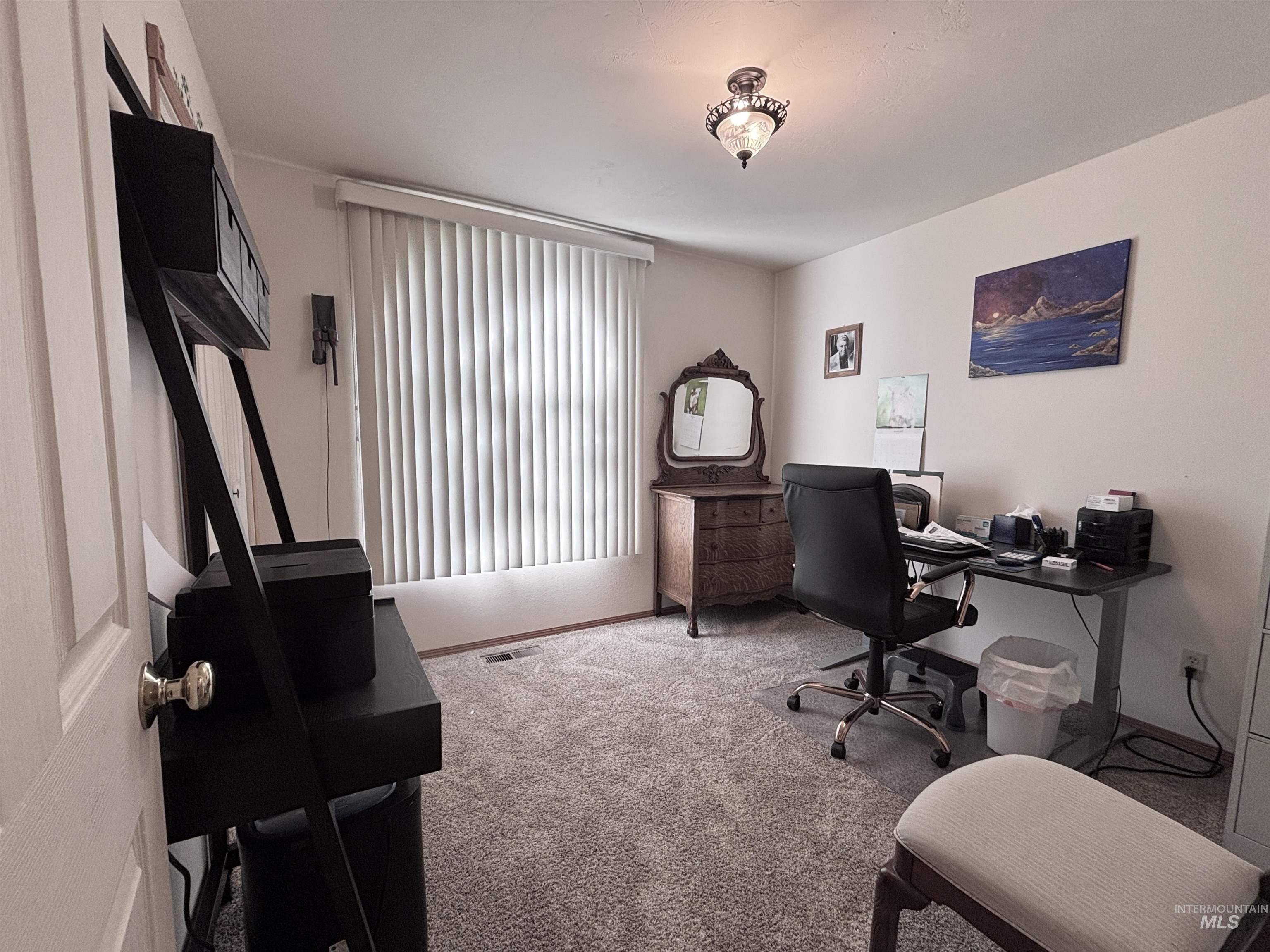 2731 E Northview Drive Property Photo 22