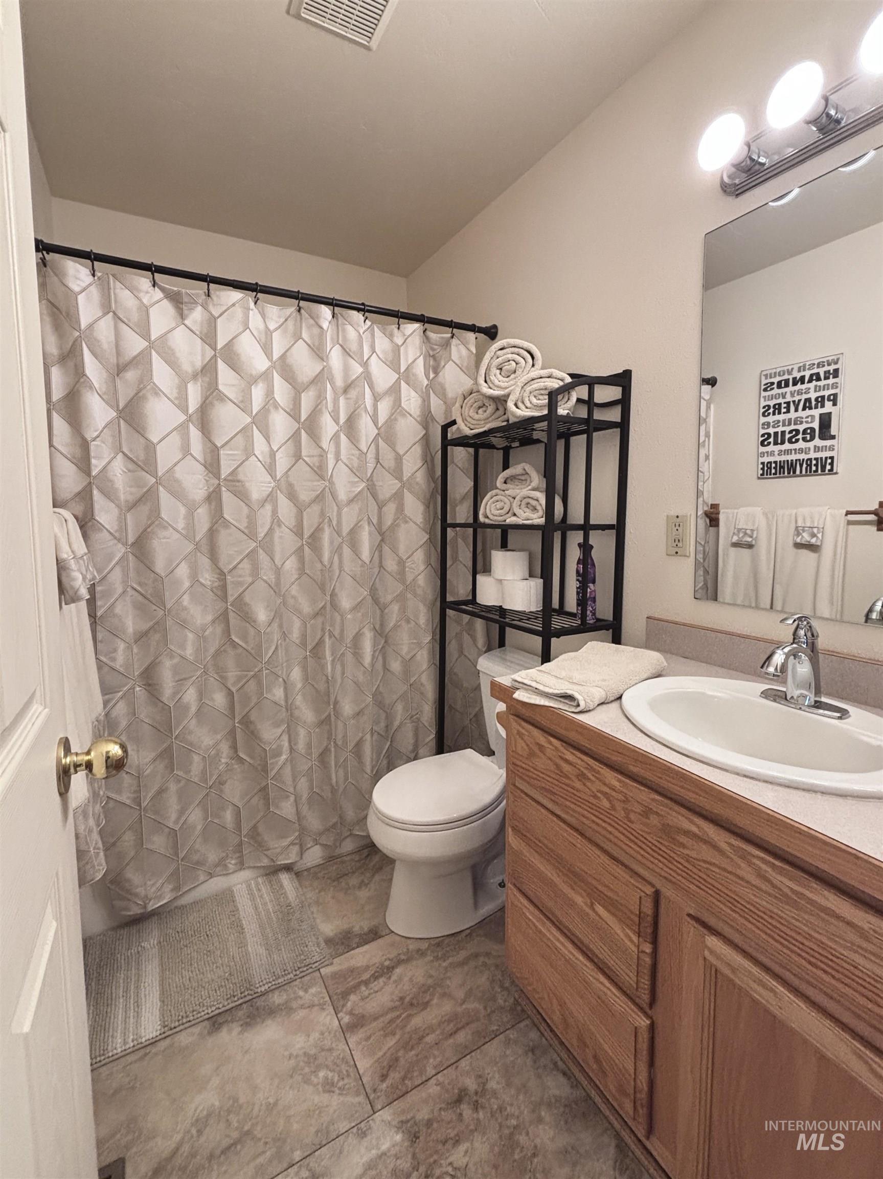 2731 E Northview Drive Property Photo 23