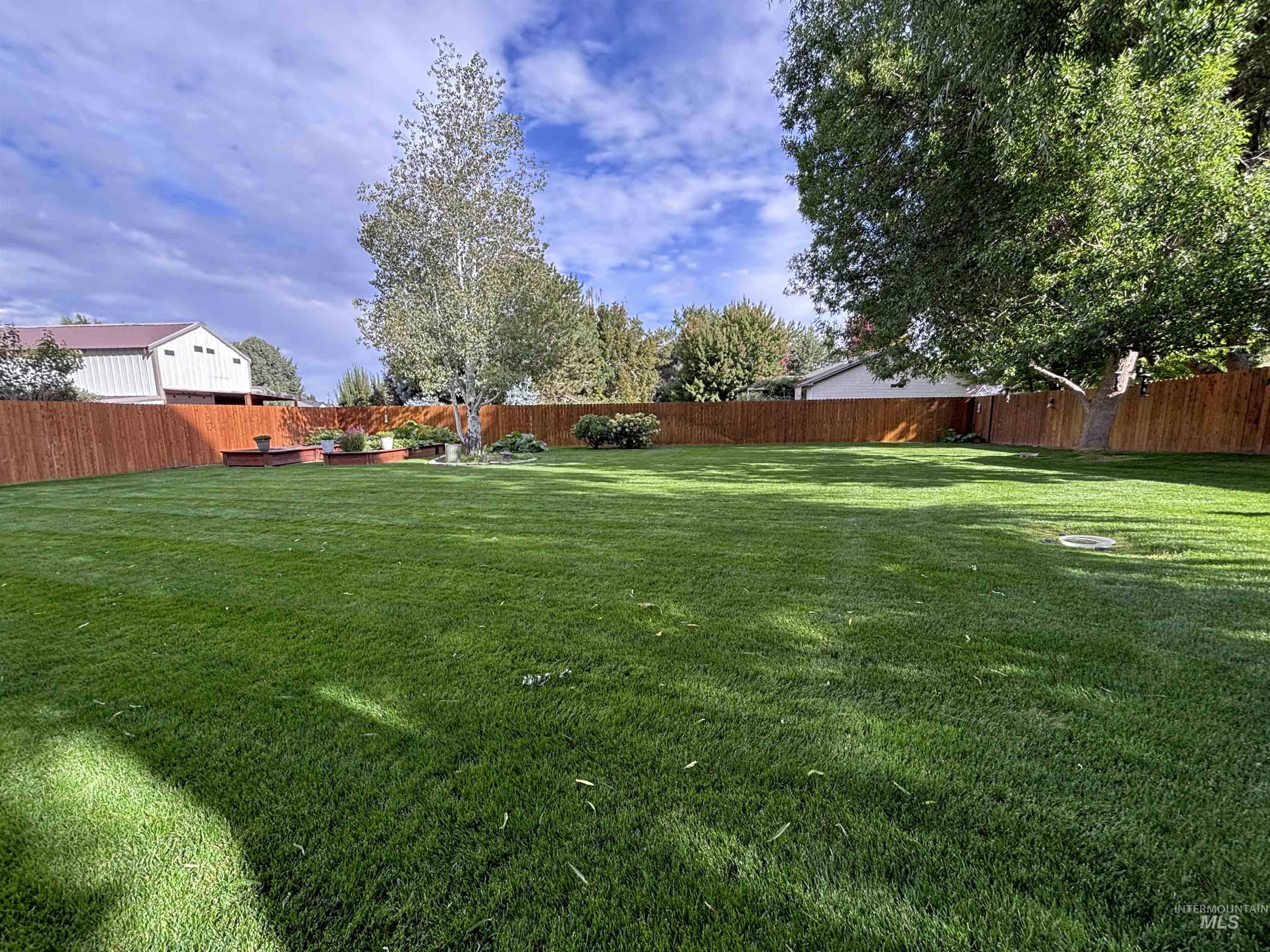 2731 E Northview Drive Property Photo 26