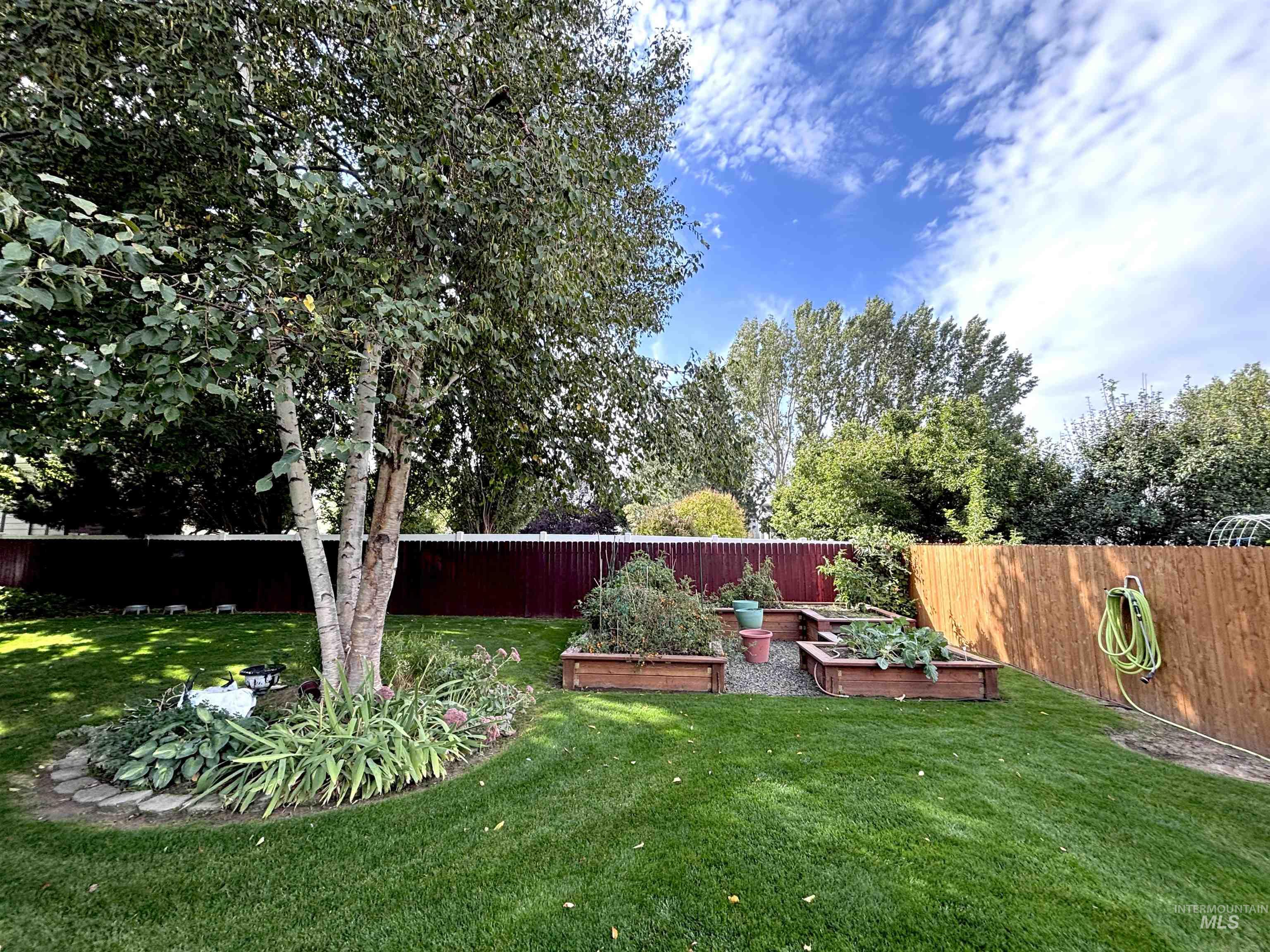 2731 E Northview Drive Property Photo 33