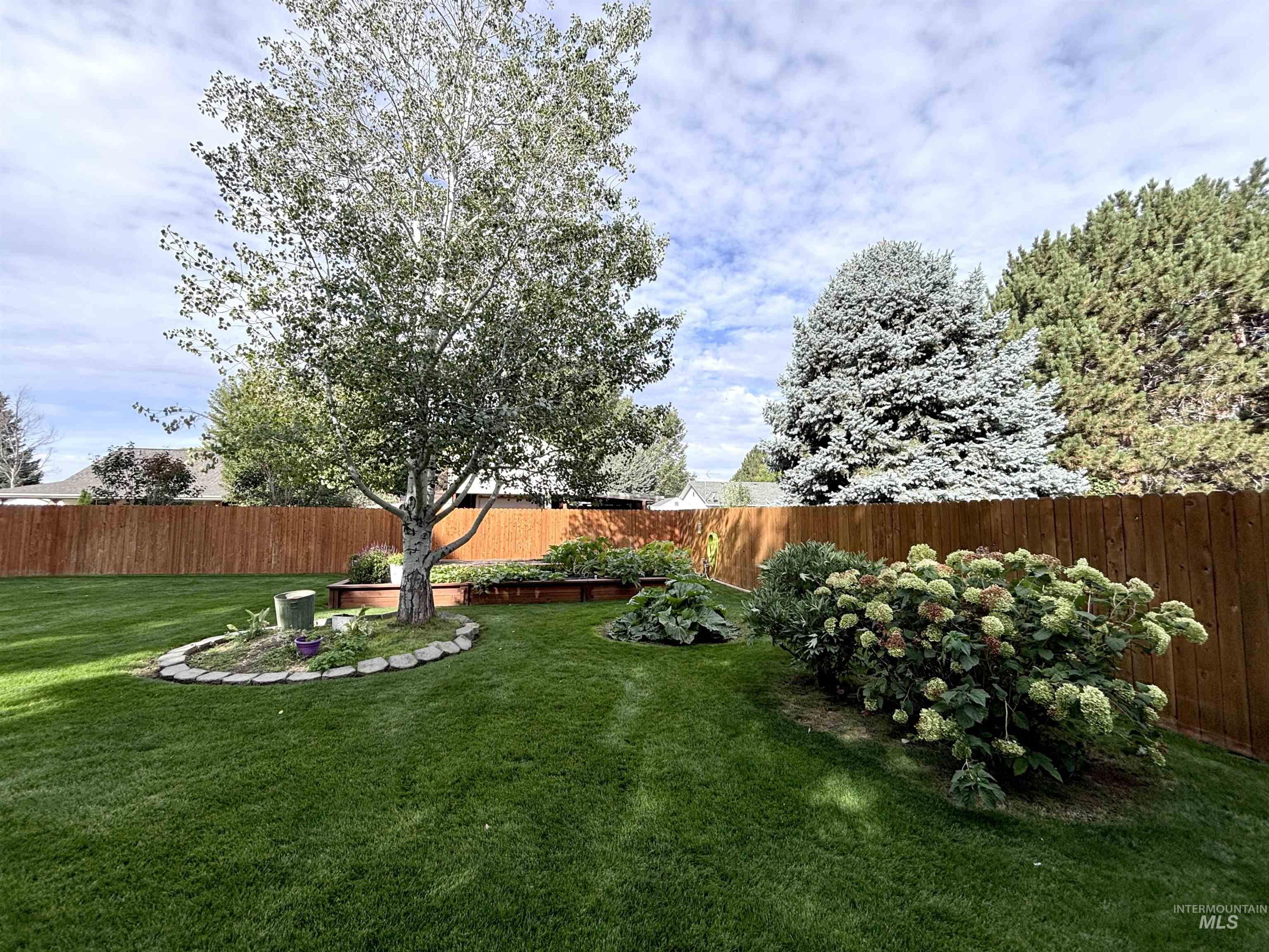 2731 E Northview Drive Property Photo 40