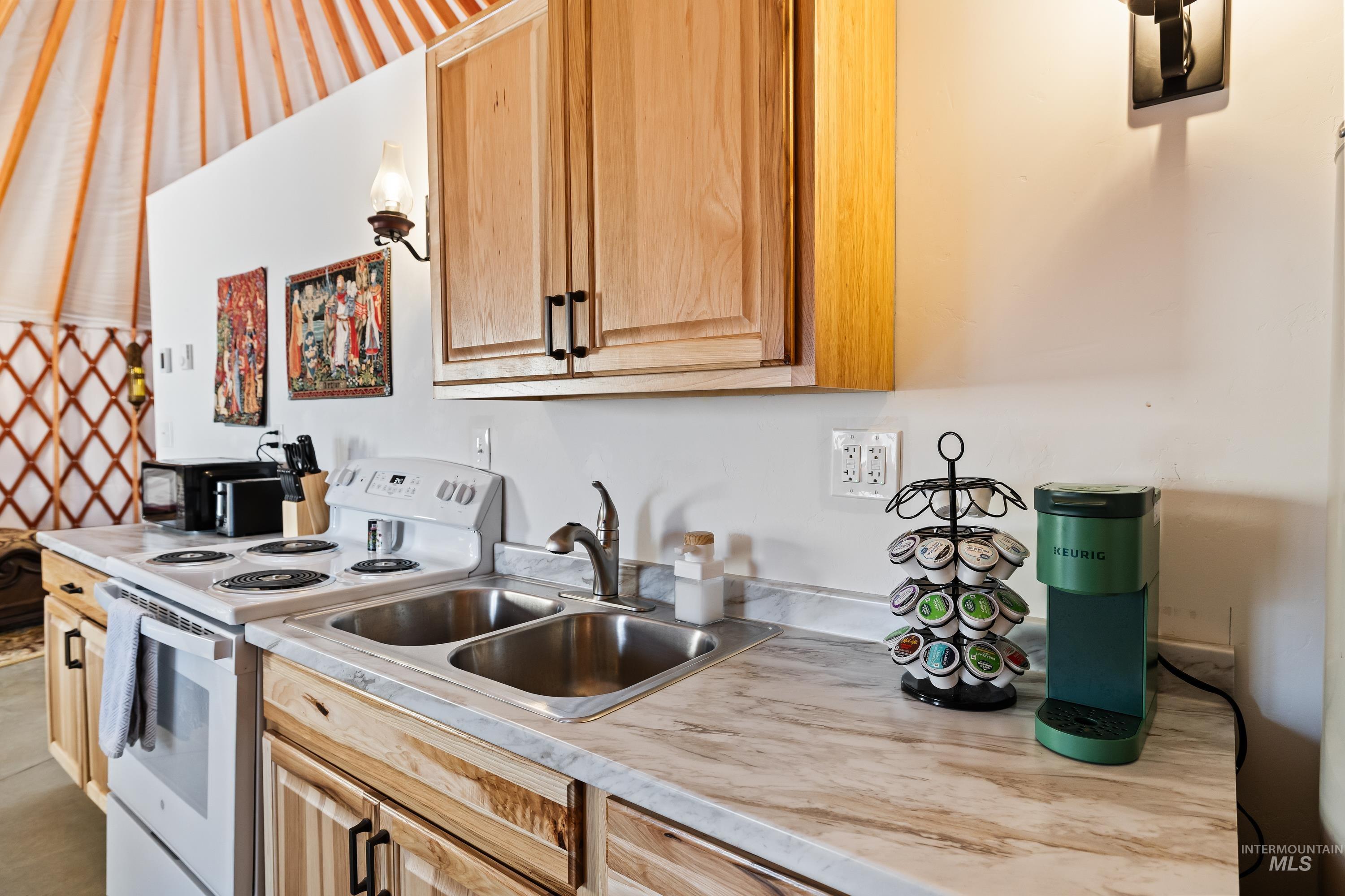6625 Goshawk Wy Property Photo 35