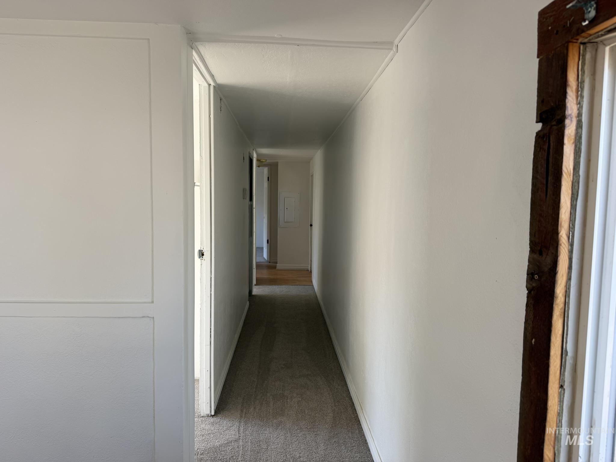 408 E 51st Property Photo 11