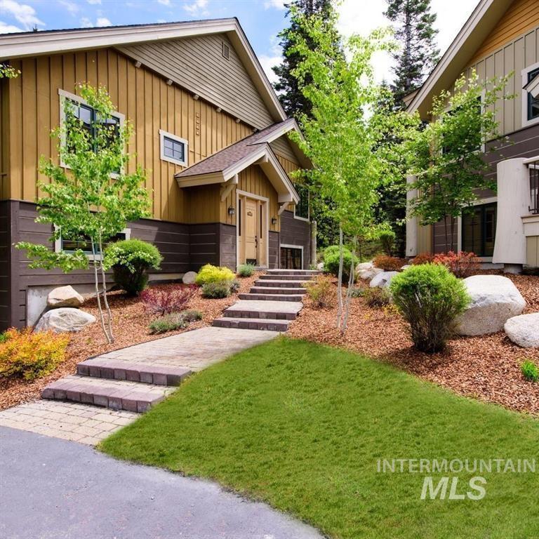 1349 Hearthstone Court Property Photo 1