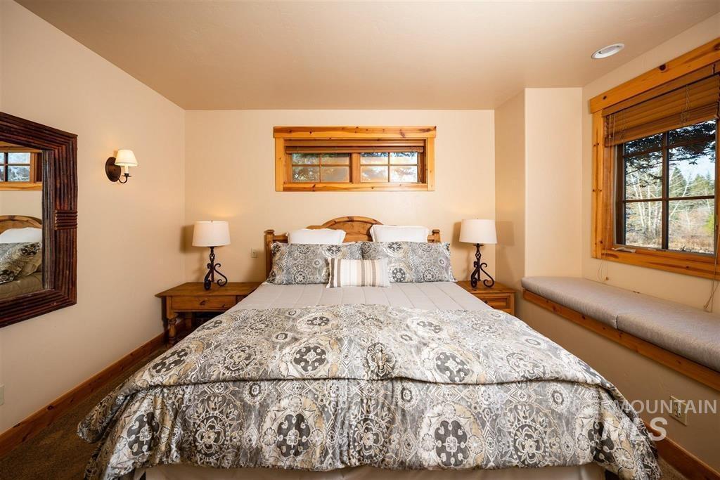 1349 Hearthstone Court Property Photo 8