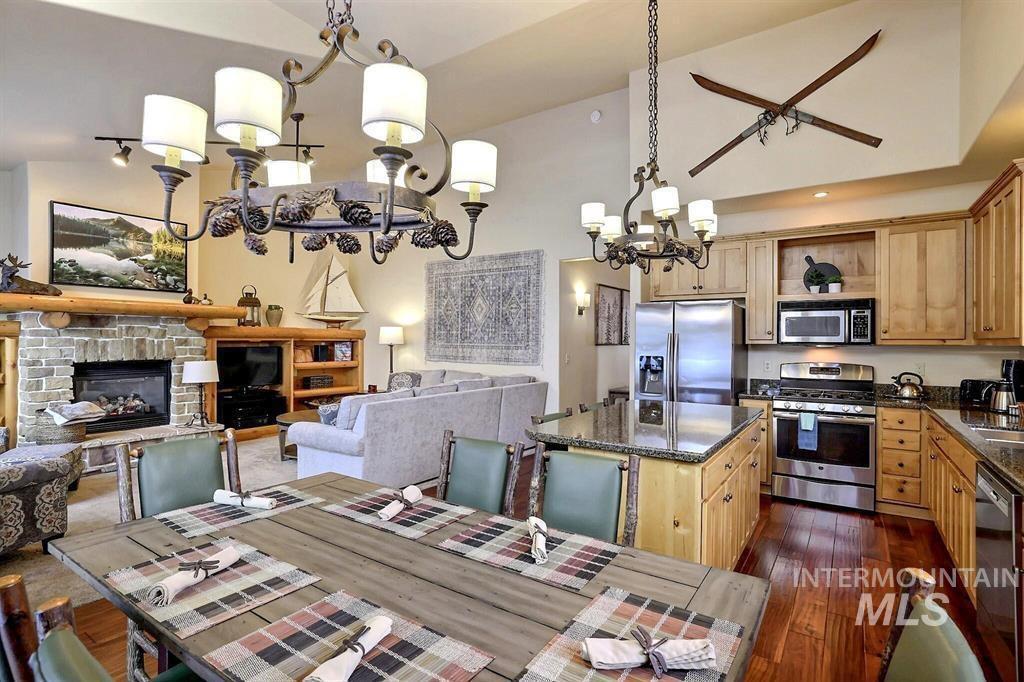 1349 Hearthstone Court Property Photo 10