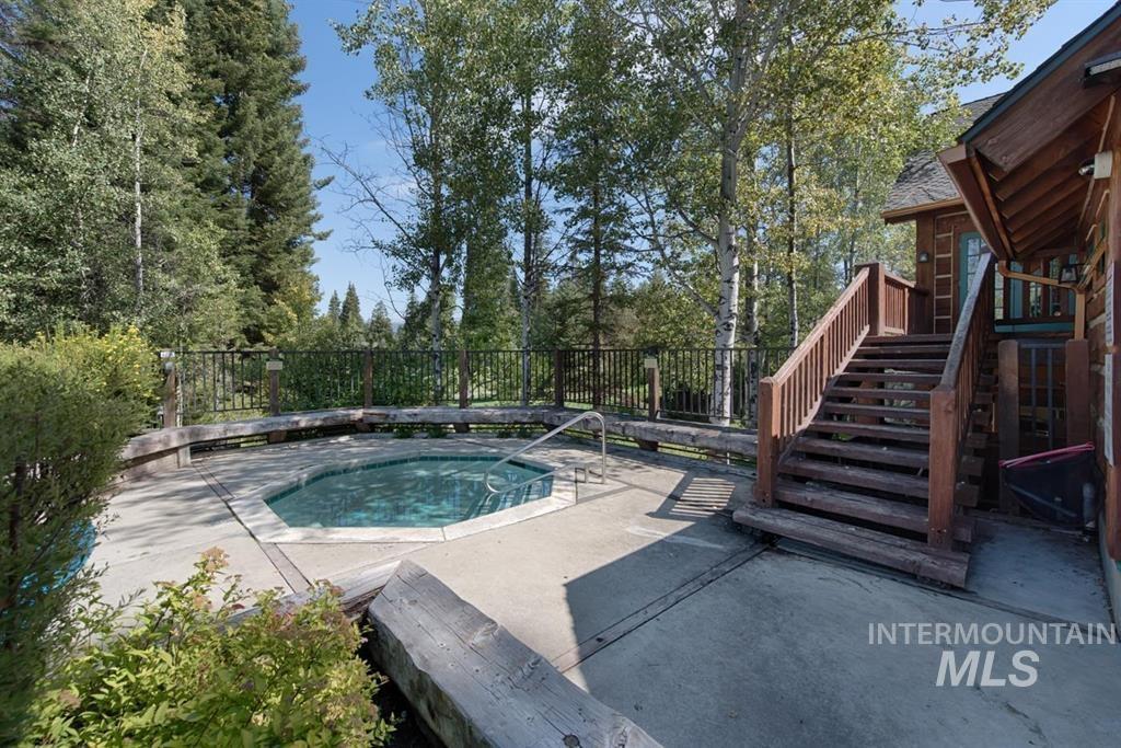 1349 Hearthstone Court Property Photo 14