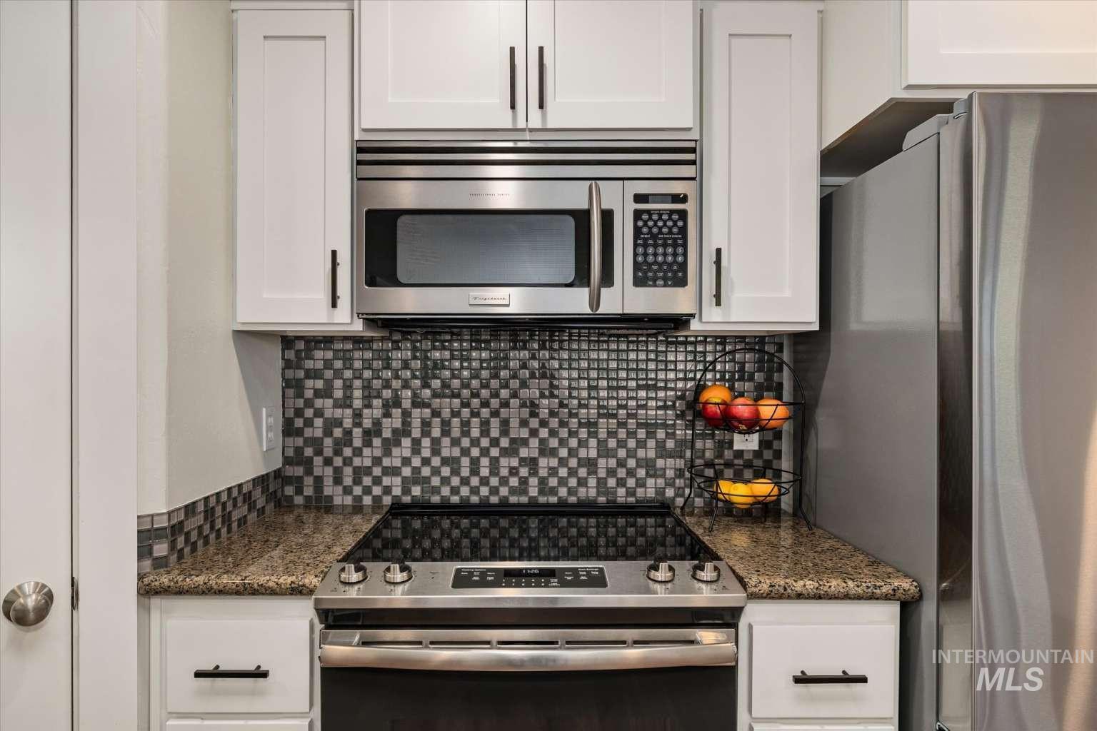 1339 S Division Ave Property Photo 18