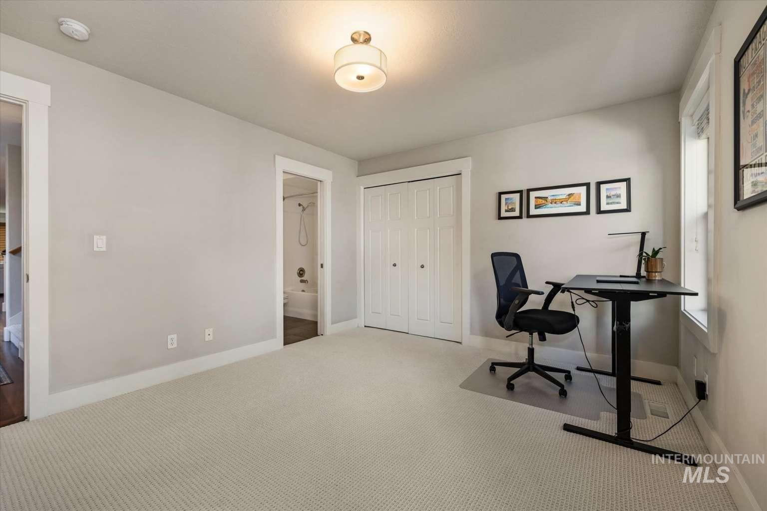 1339 S Division Ave Property Photo 23