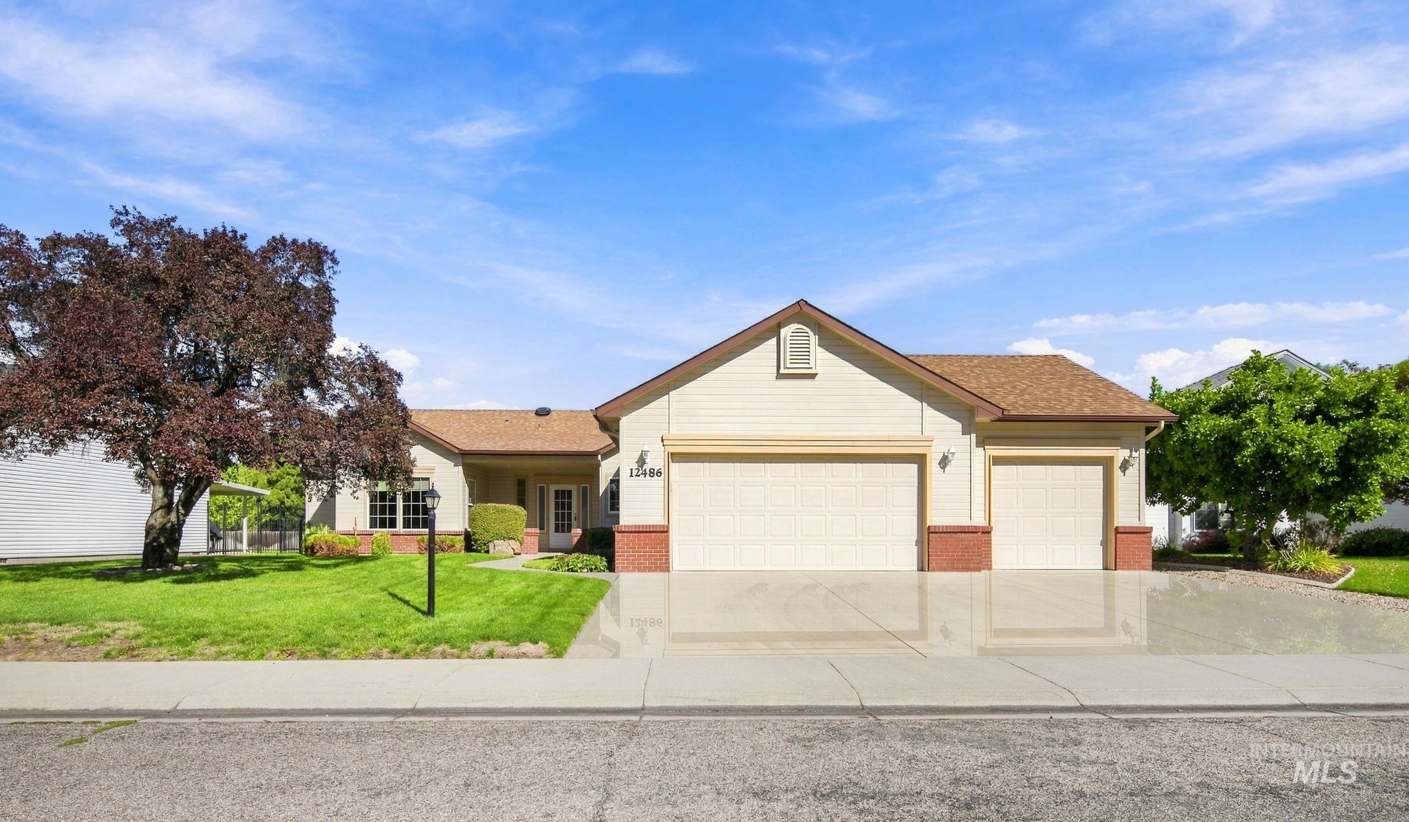 12486 W Meadow Wood Dr