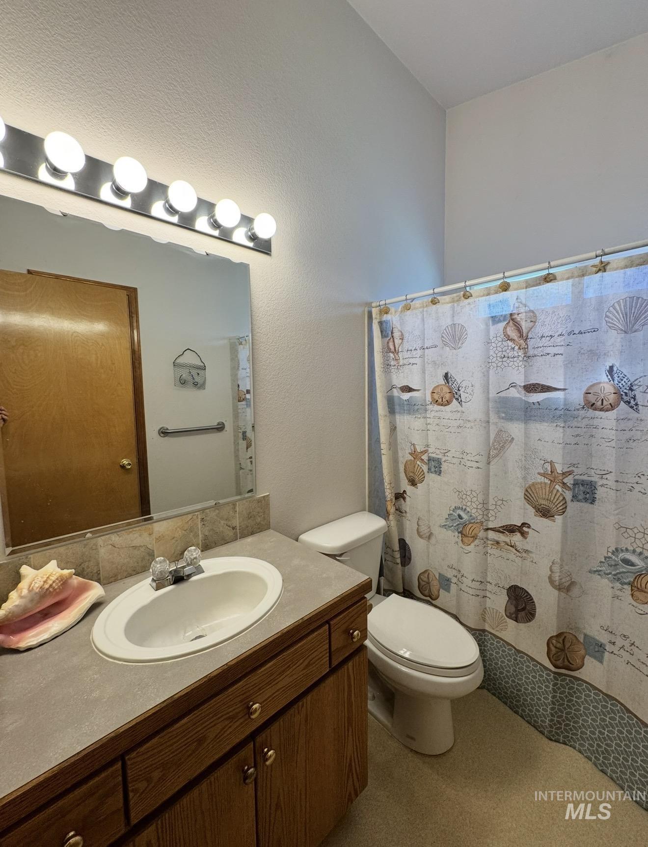 7208 N Crewe Ave Property Photo 30